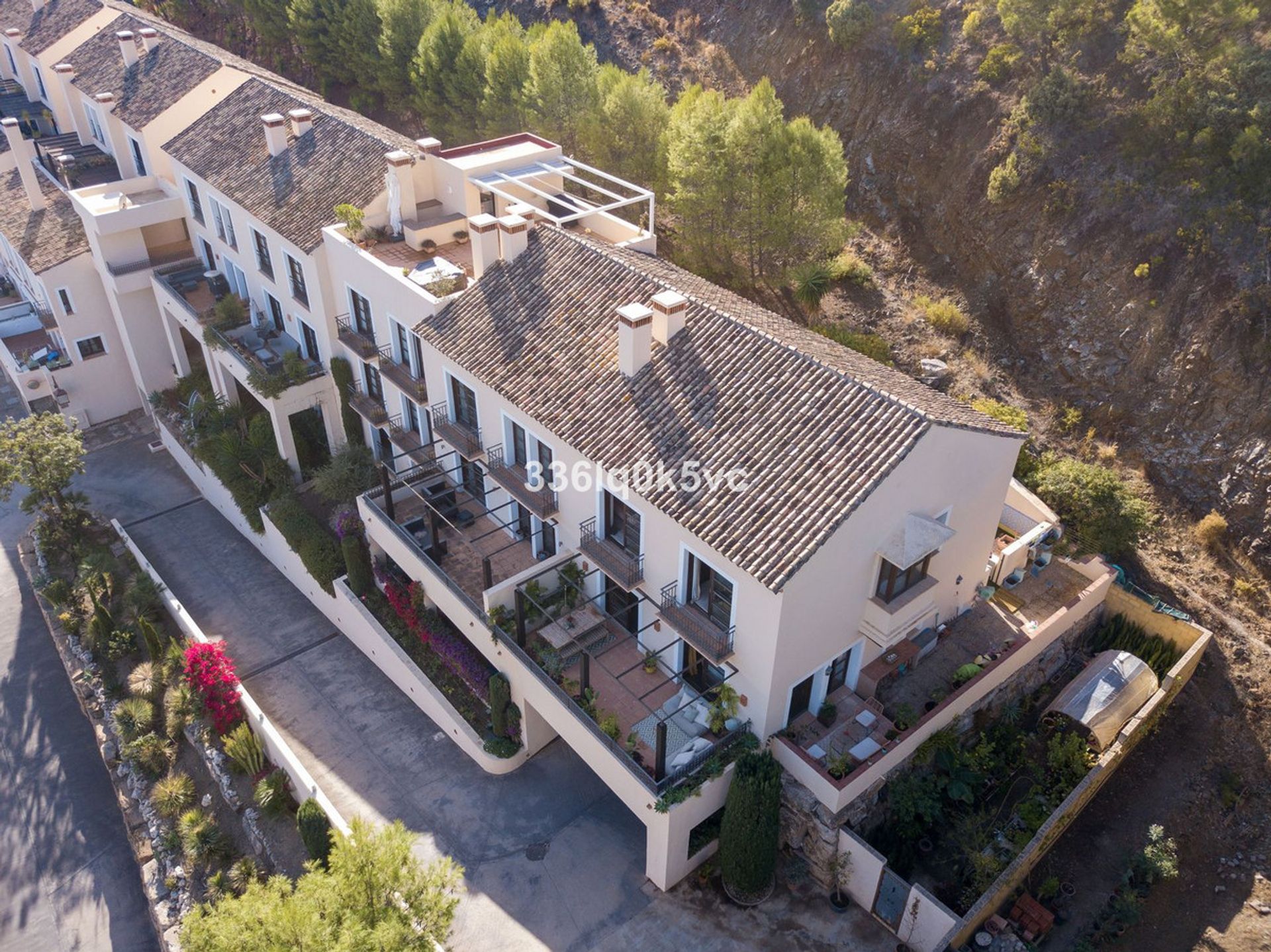 House in Benahavís, Andalusia 12376813