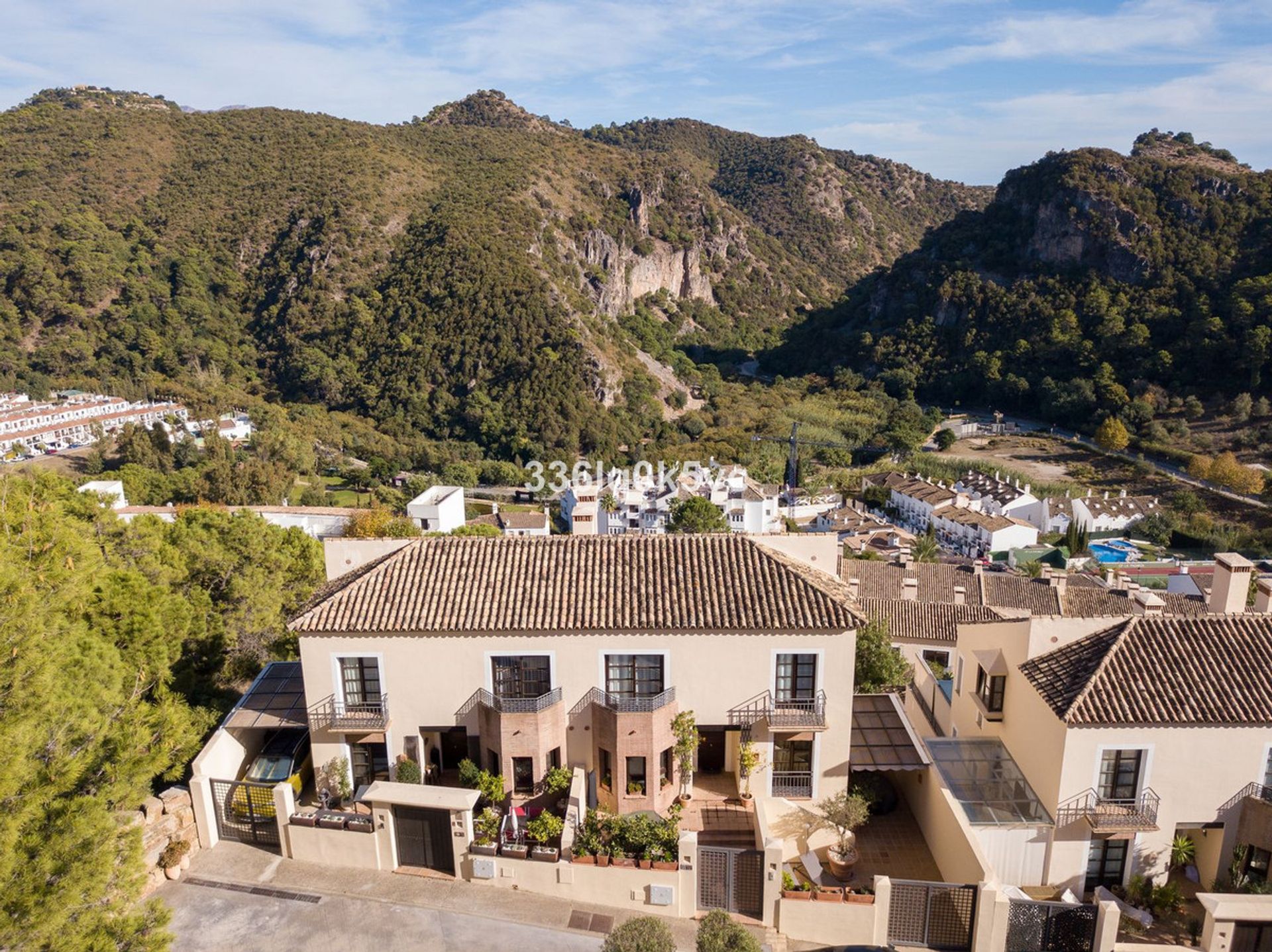 House in Benahavís, Andalusia 12376813