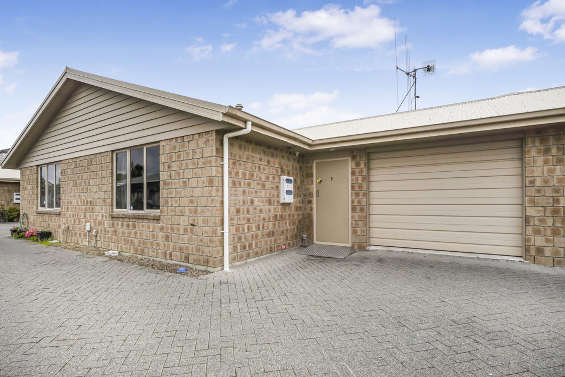 Condominium in Hamilton, Waikato 12377432