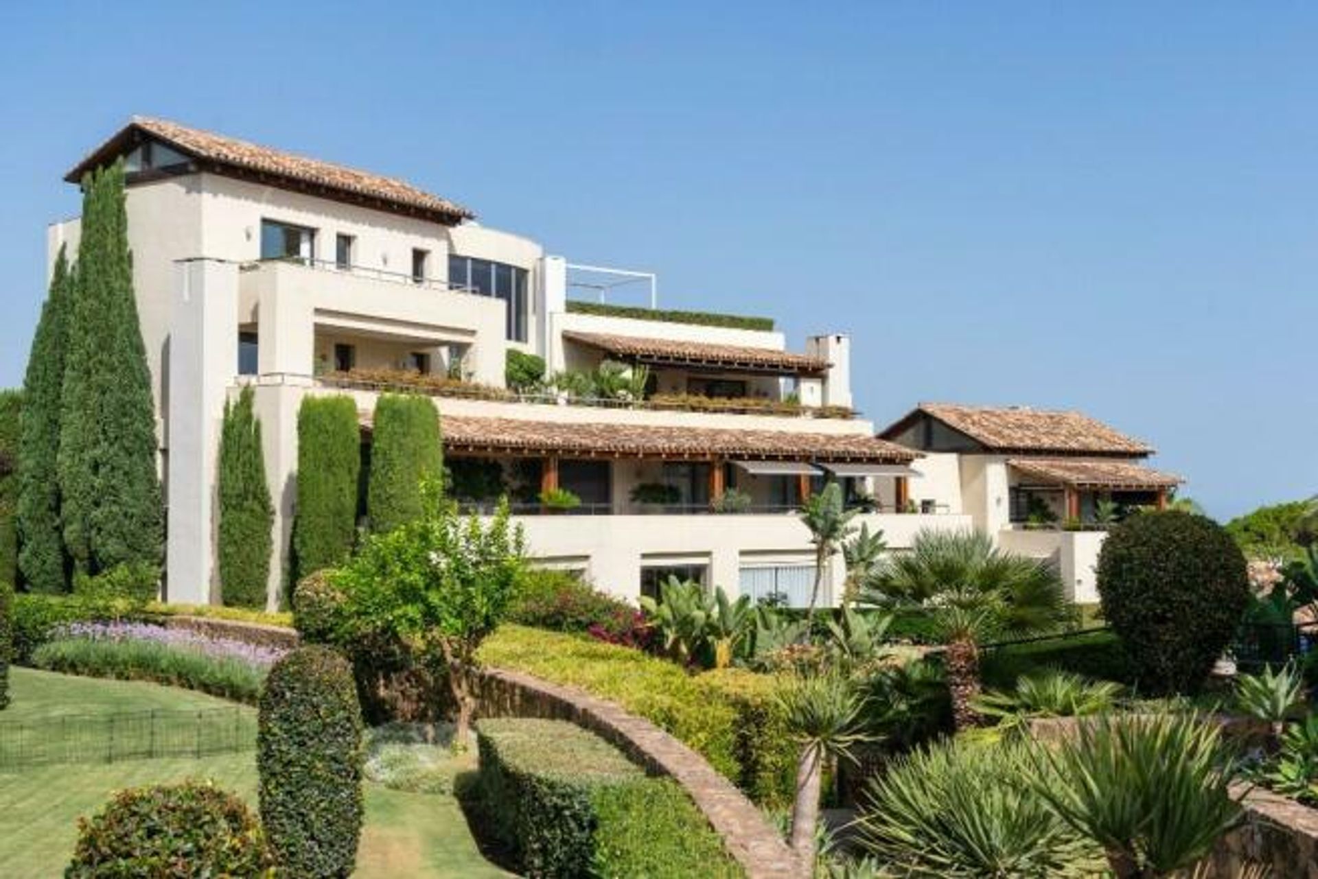 Condominium in Marbella, Andalucía 12379775