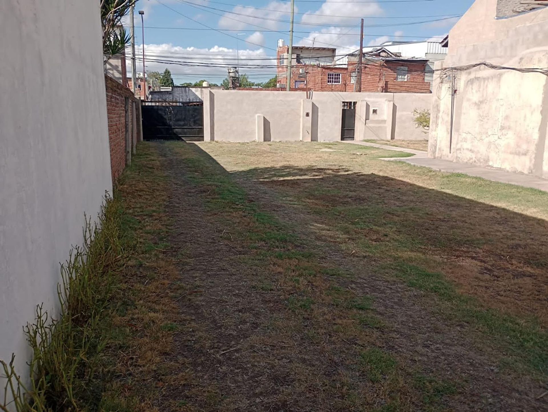 House in Caseros, Provincia de Buenos Aires 12380382