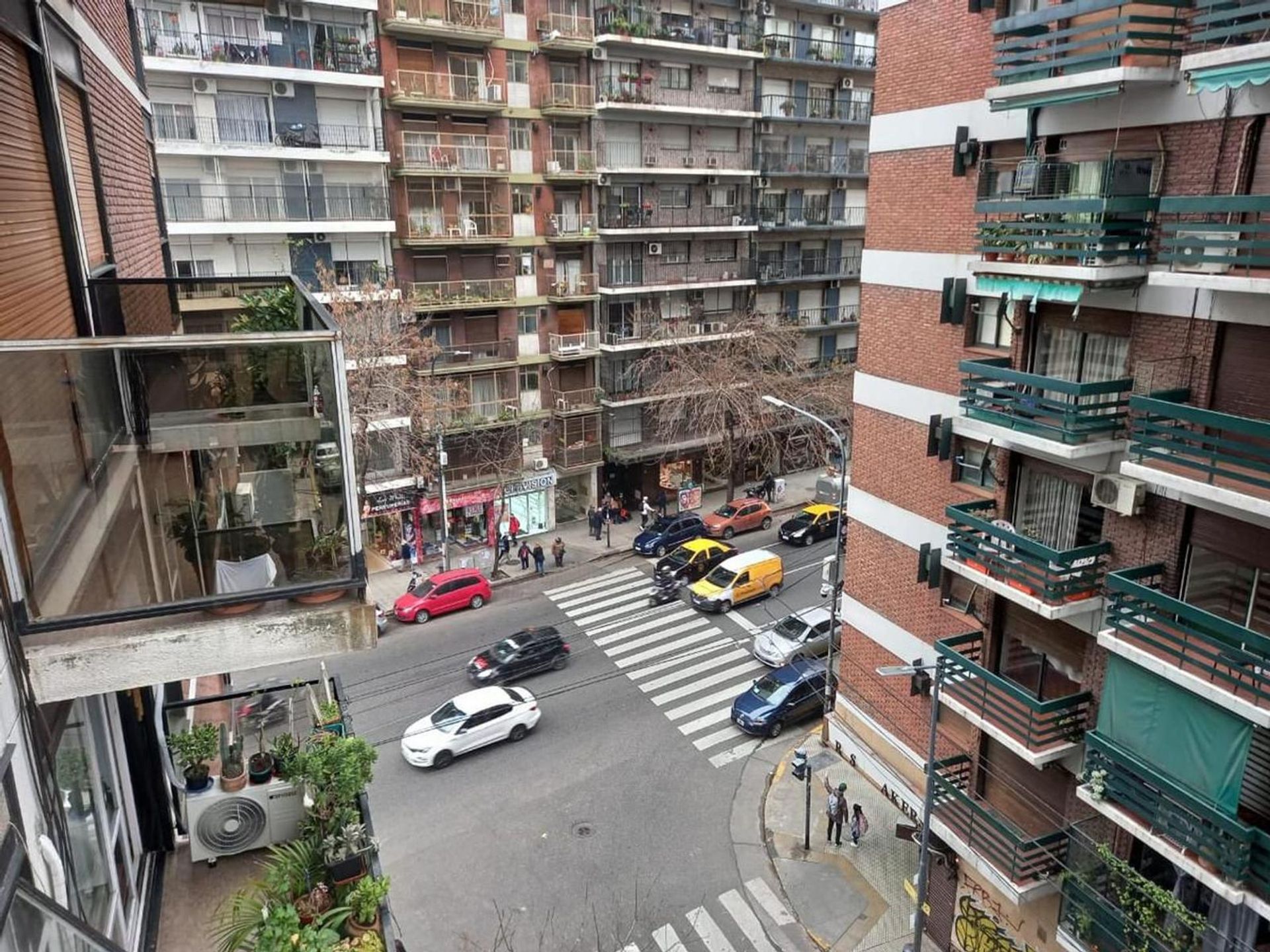 Condominio nel Buenos Aires, Buenos Aires, Ciudad Autonoma de 12380383