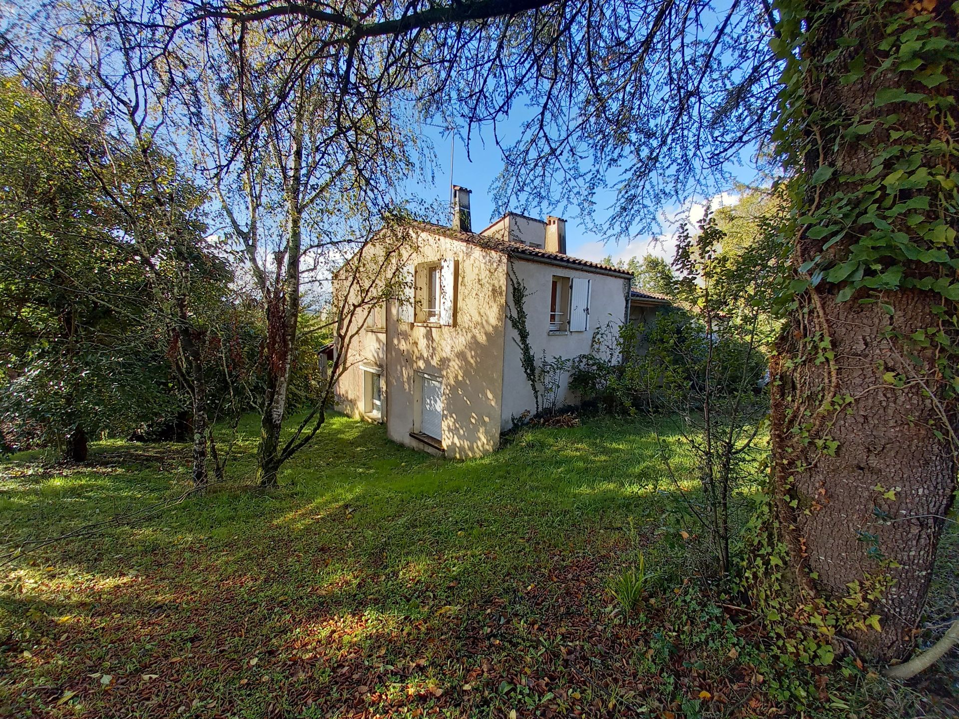 Hus i Castillonnès, Nouvelle-Aquitaine 12381654