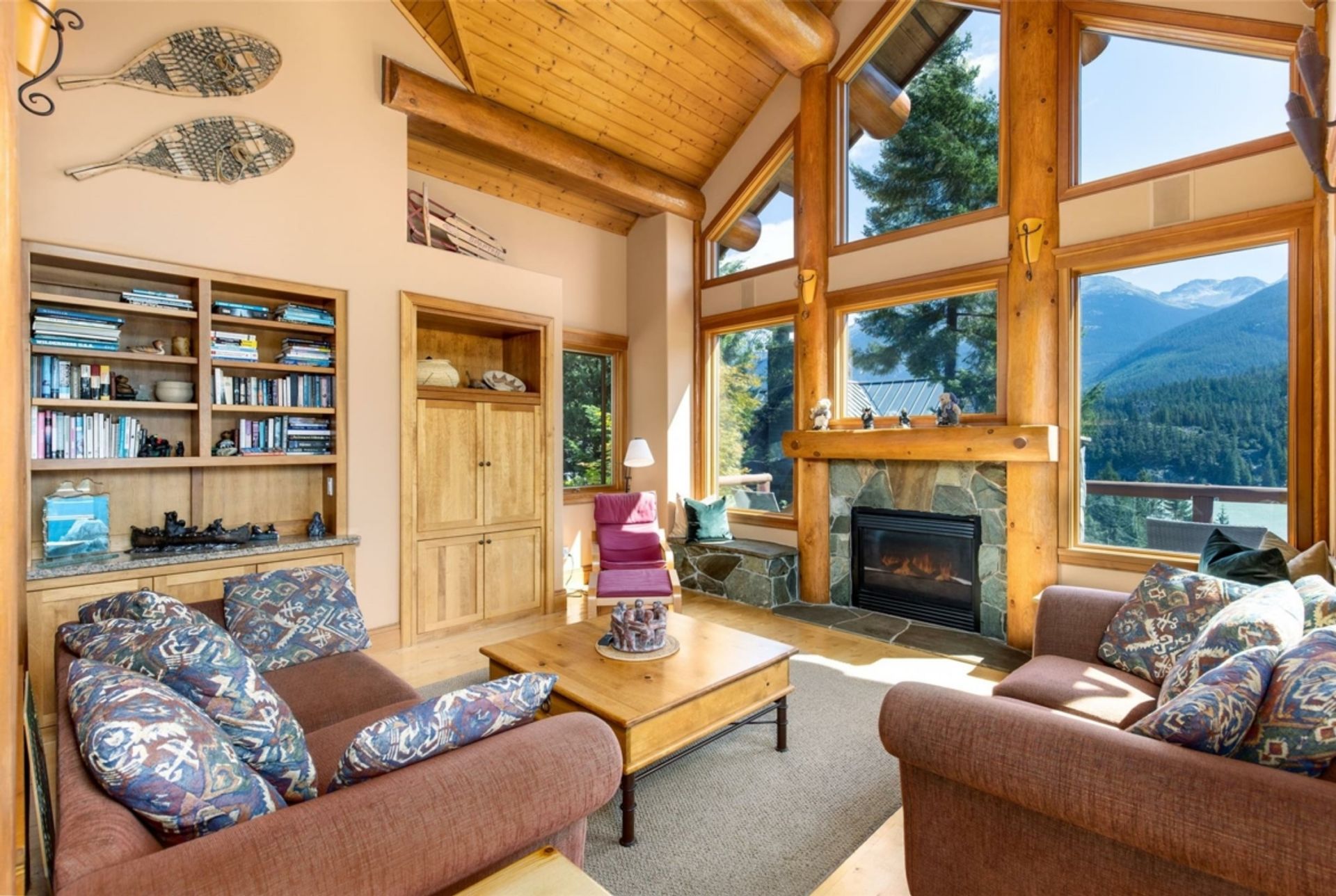 casa no Whistler, British Columbia 12382937