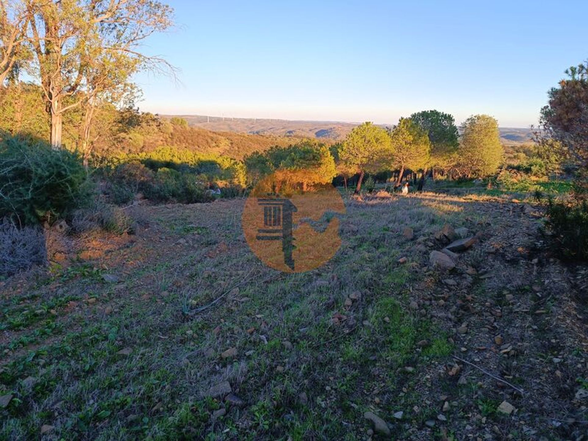 Tierra en Odeleite, Faro 12383540