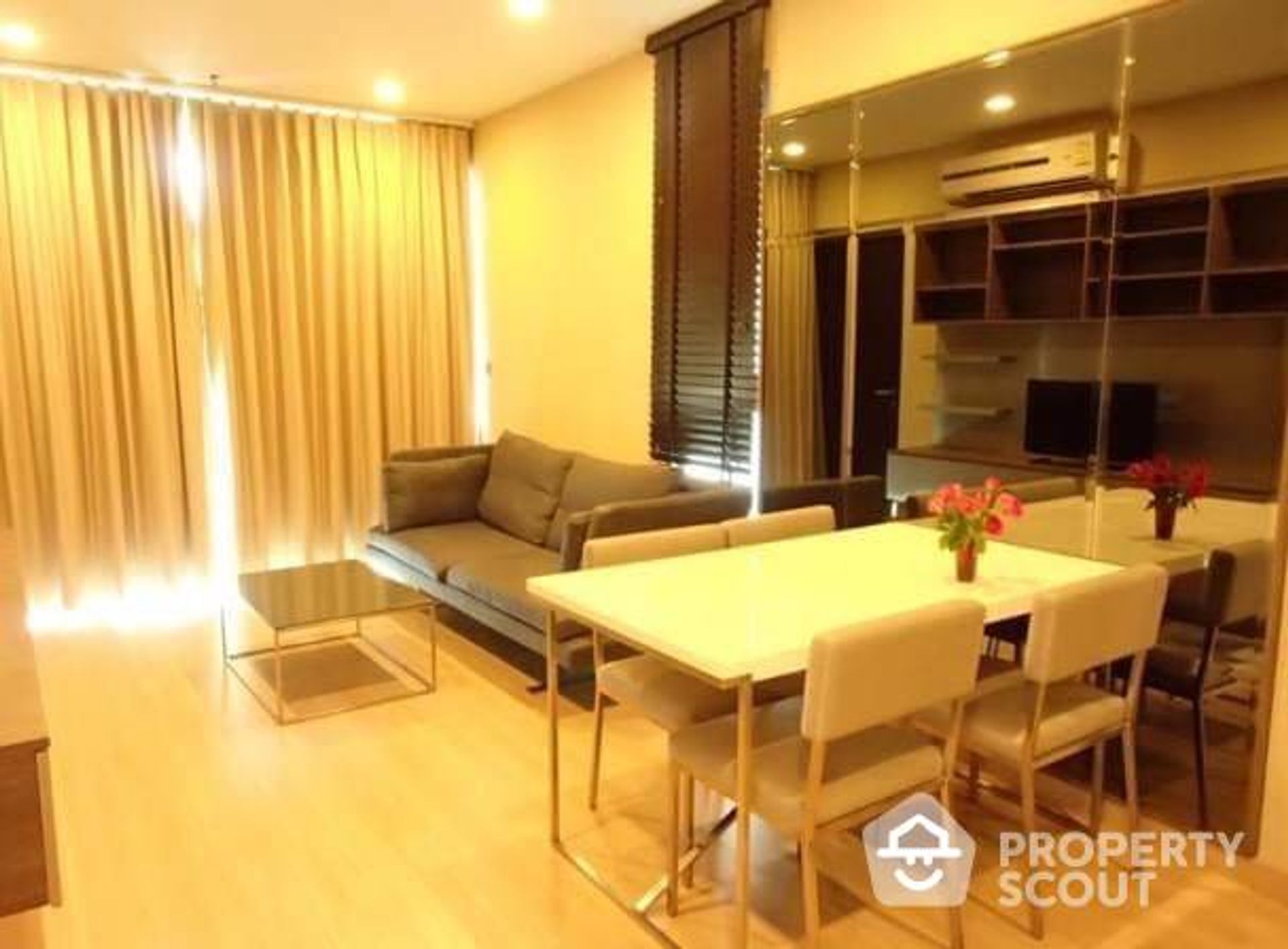 Condominio en Phra Khanong, Krung Thep Maha Nakhon 12384226