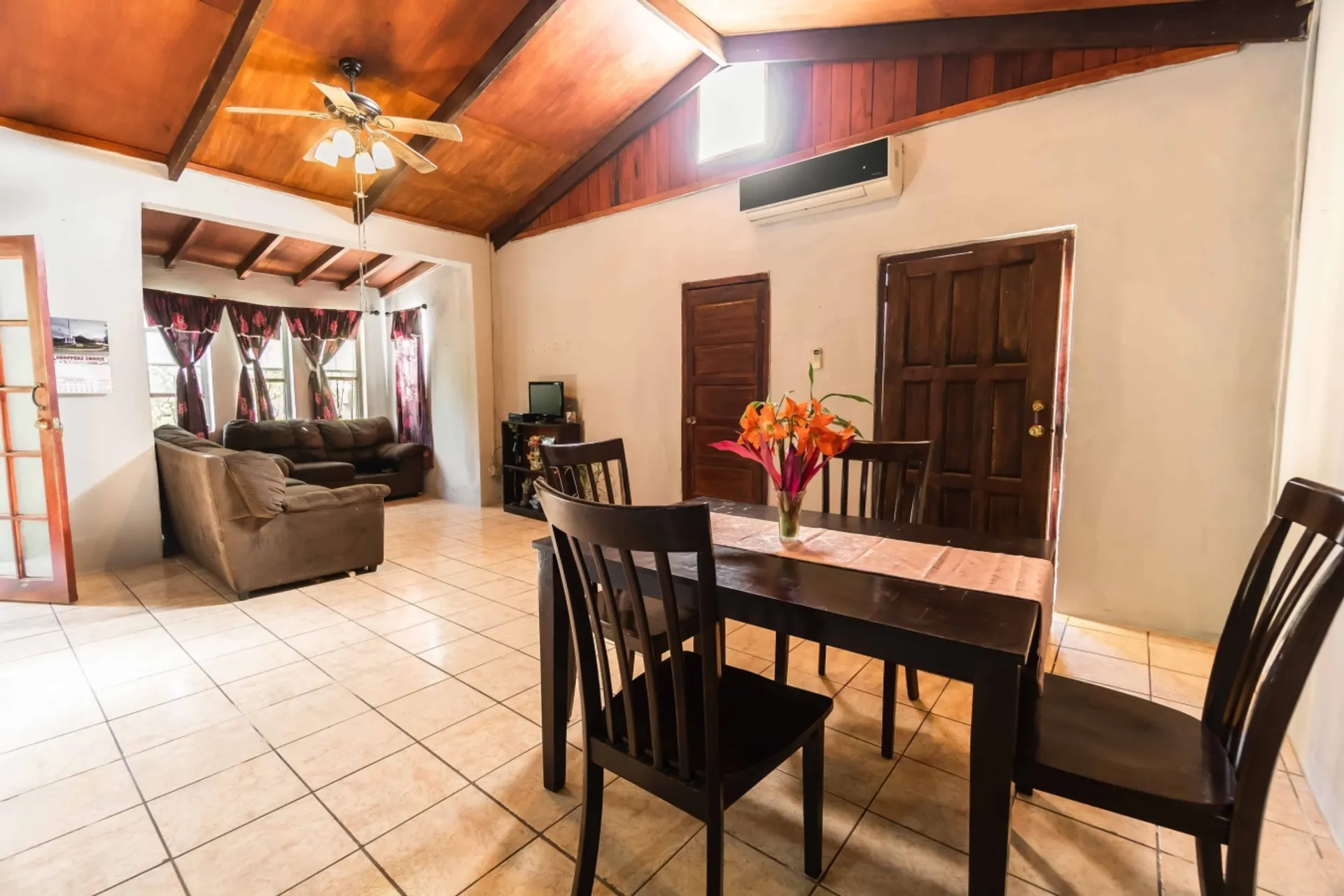 Haus im San Ignacio, Cayo District 12384950