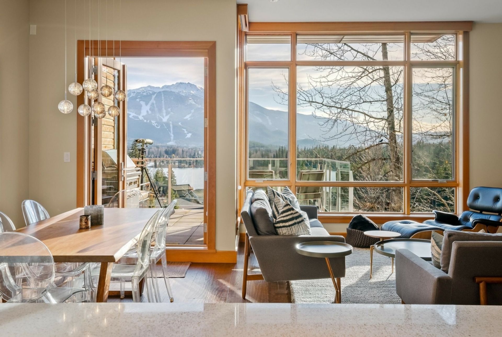 Hus i Whistler, British Columbia 12385552