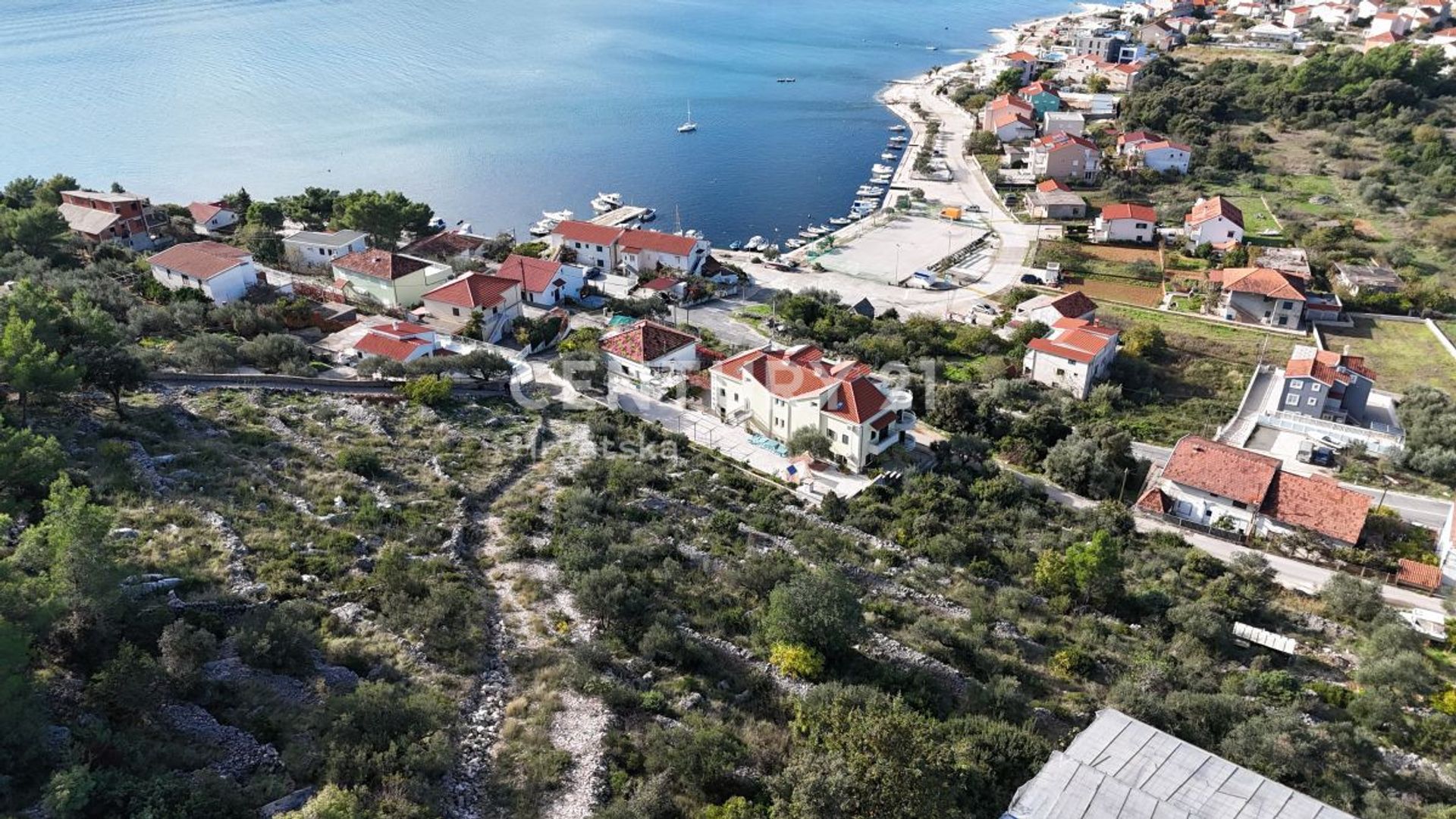 Tanah dalam Marina, Splitsko-Dalmatinska Zupanija 12387947