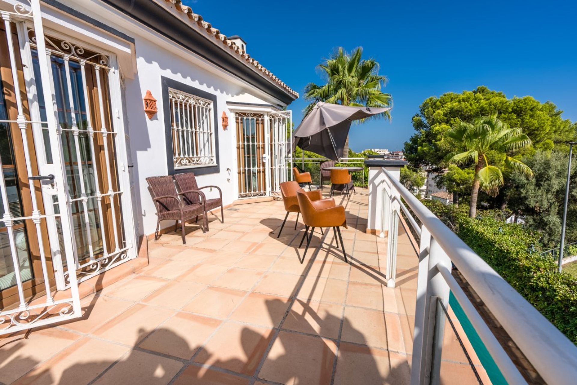 rumah dalam Marbella, Andalucía 12388340