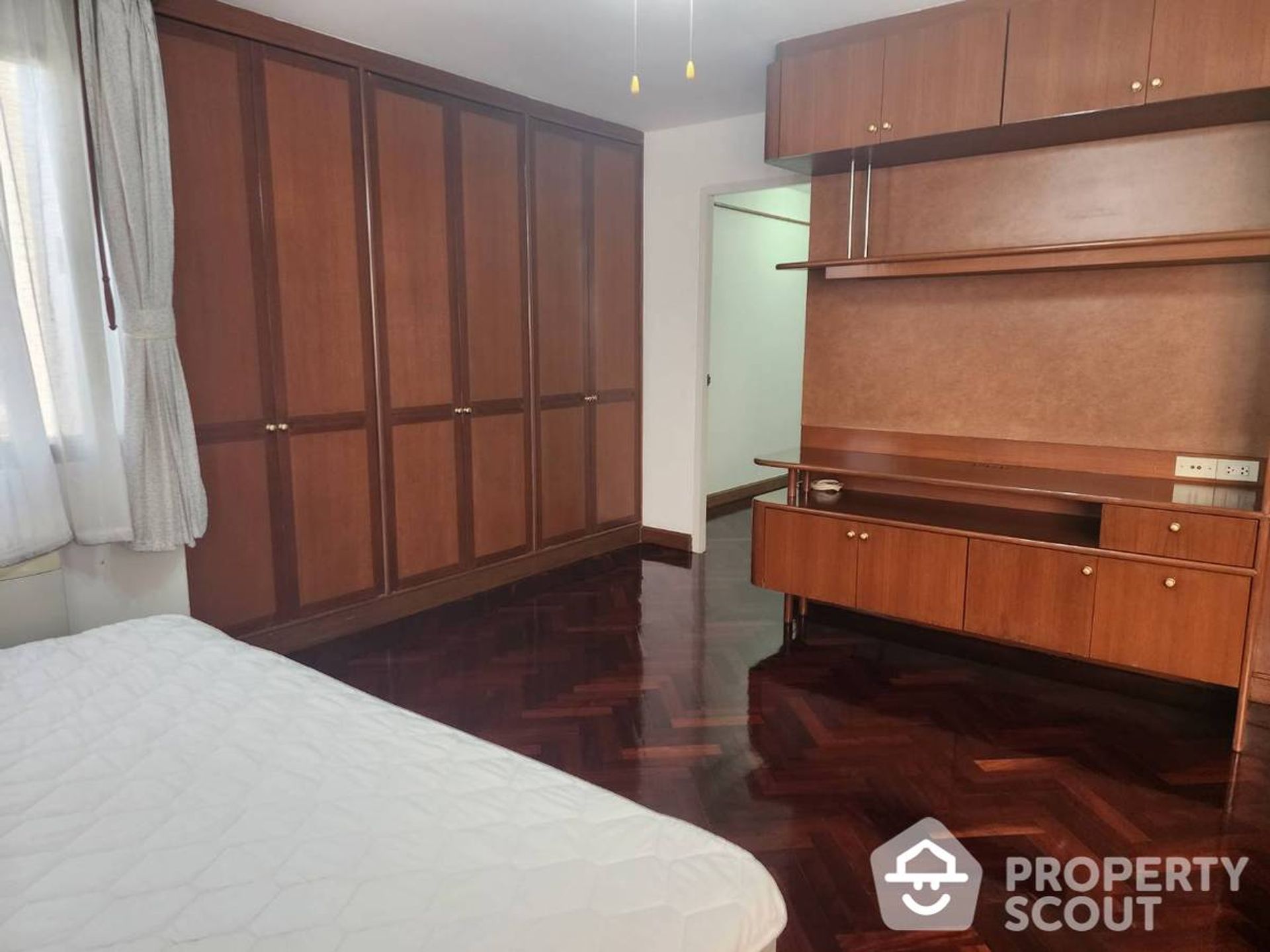 Condominium in Ban Na Song, Krung Thep Maha Nakhon 12388891