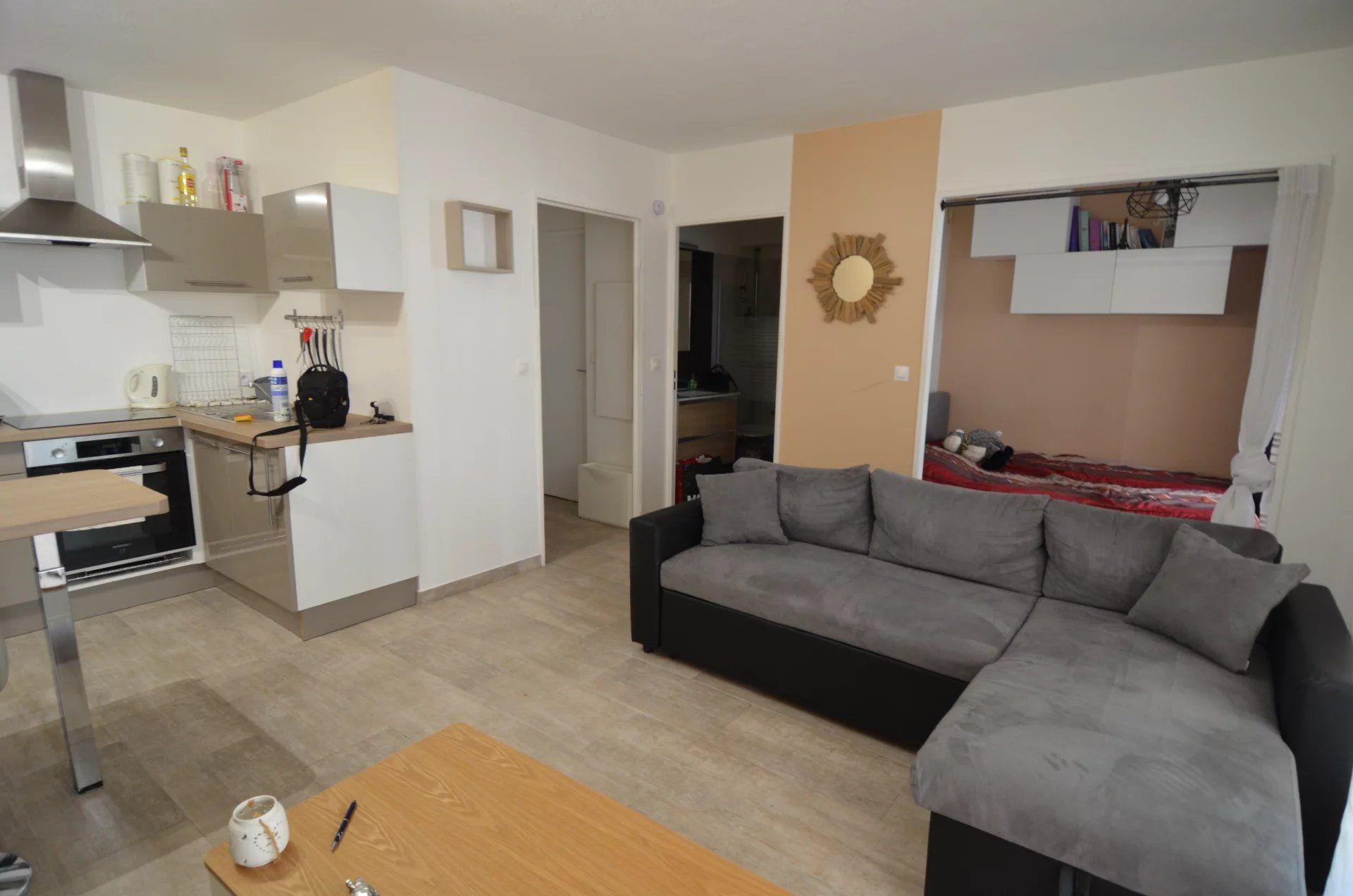 Condominium in Saint-Laurent-du-Var, Provence-Alpes-Cote d'Azur 12389160