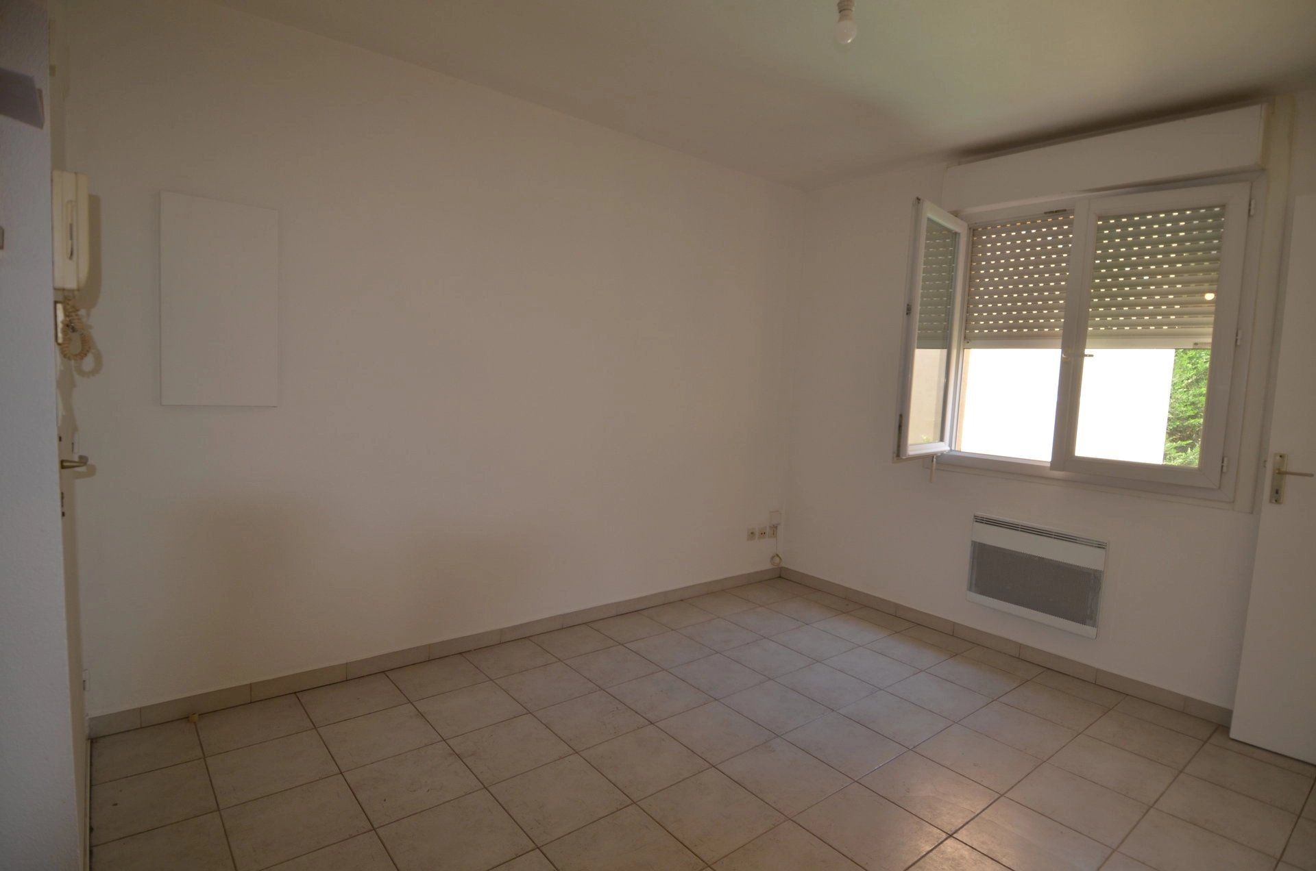 Condominium in Nice, Alpes-Maritimes 12389166