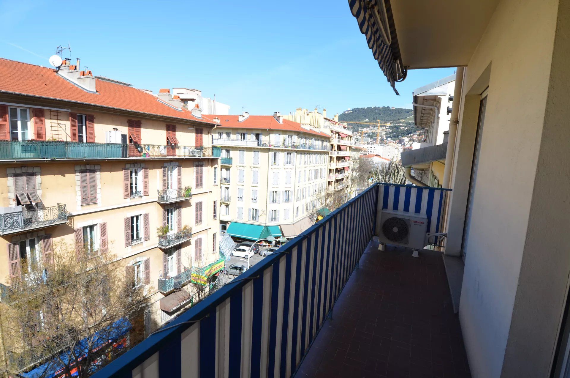 Condominium in Leuk, Provence-Alpes-Côte d'Azur 12389174