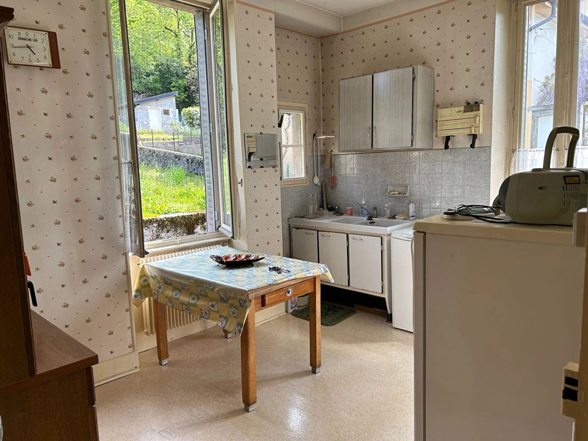 Huis in Oyonnax, Auvergne-Rhone-Alpes 12389305