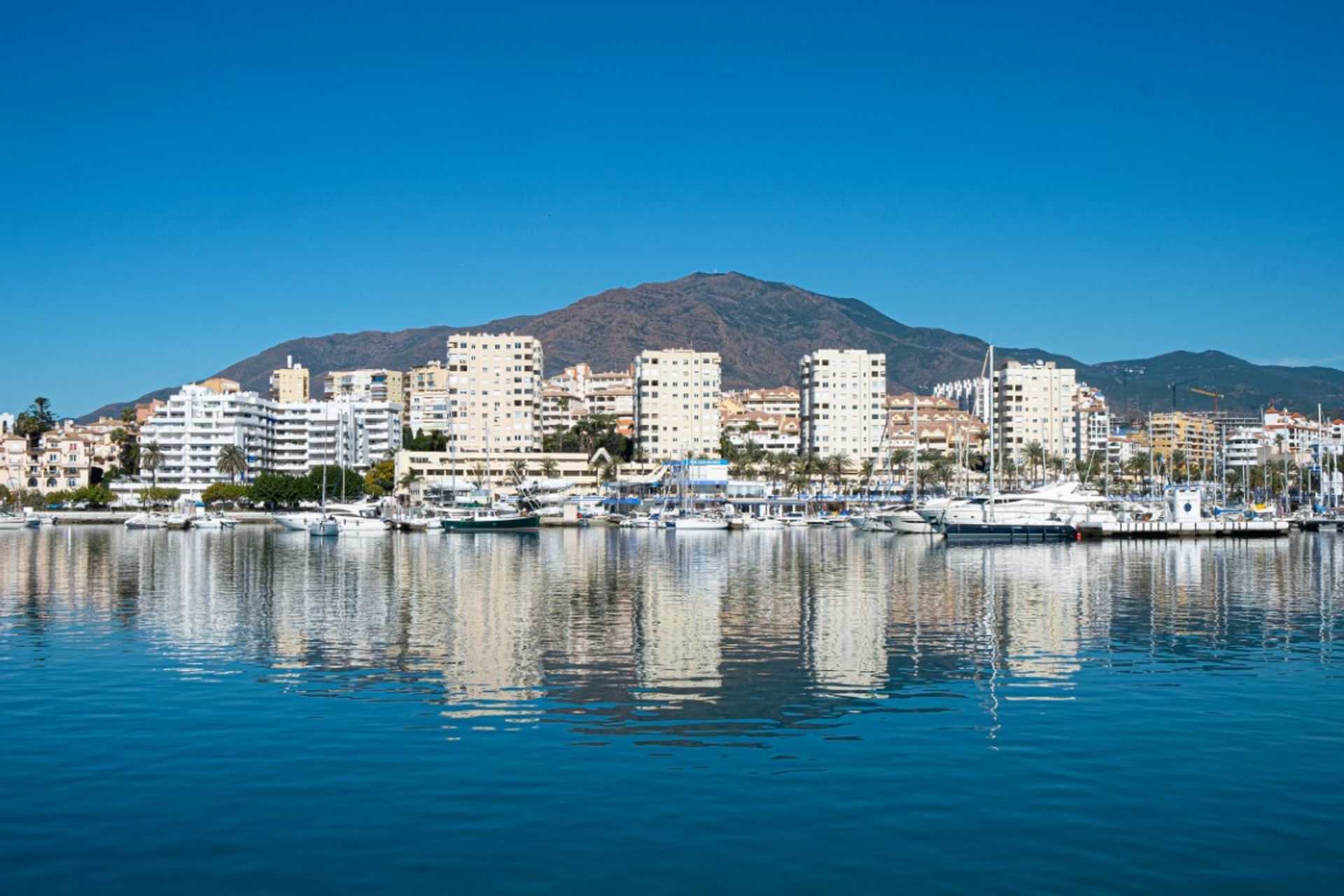 Kondominium di Estepona, Andalusia 12389552