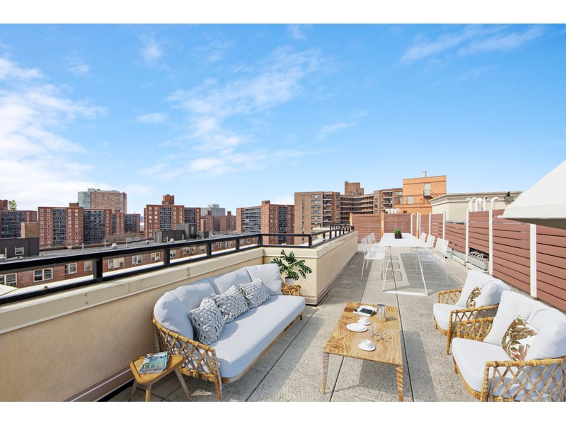 Condominio en , New York 12389797