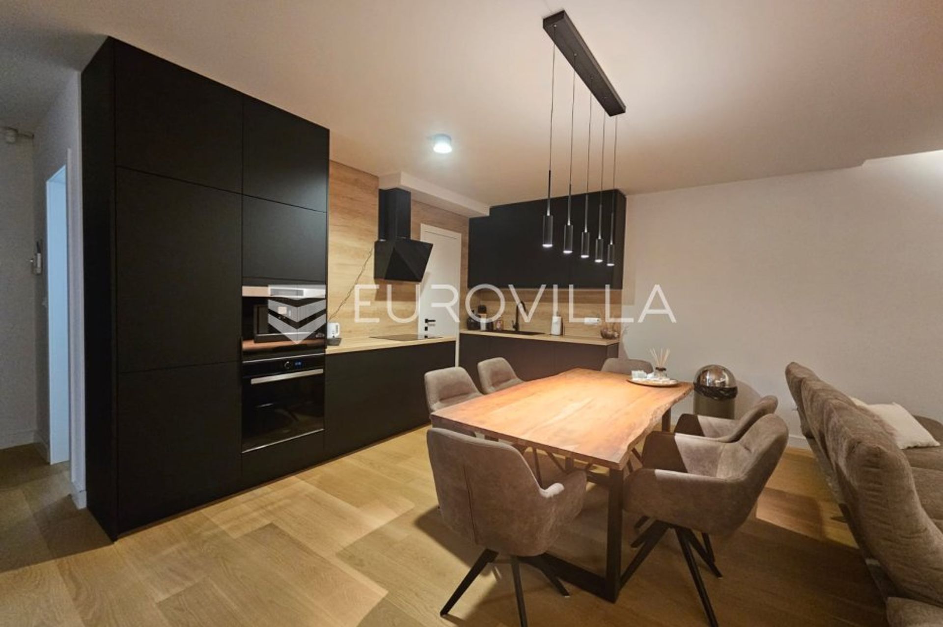 Condominium dans Rijeka, Primorsko-goranska županija 12389803