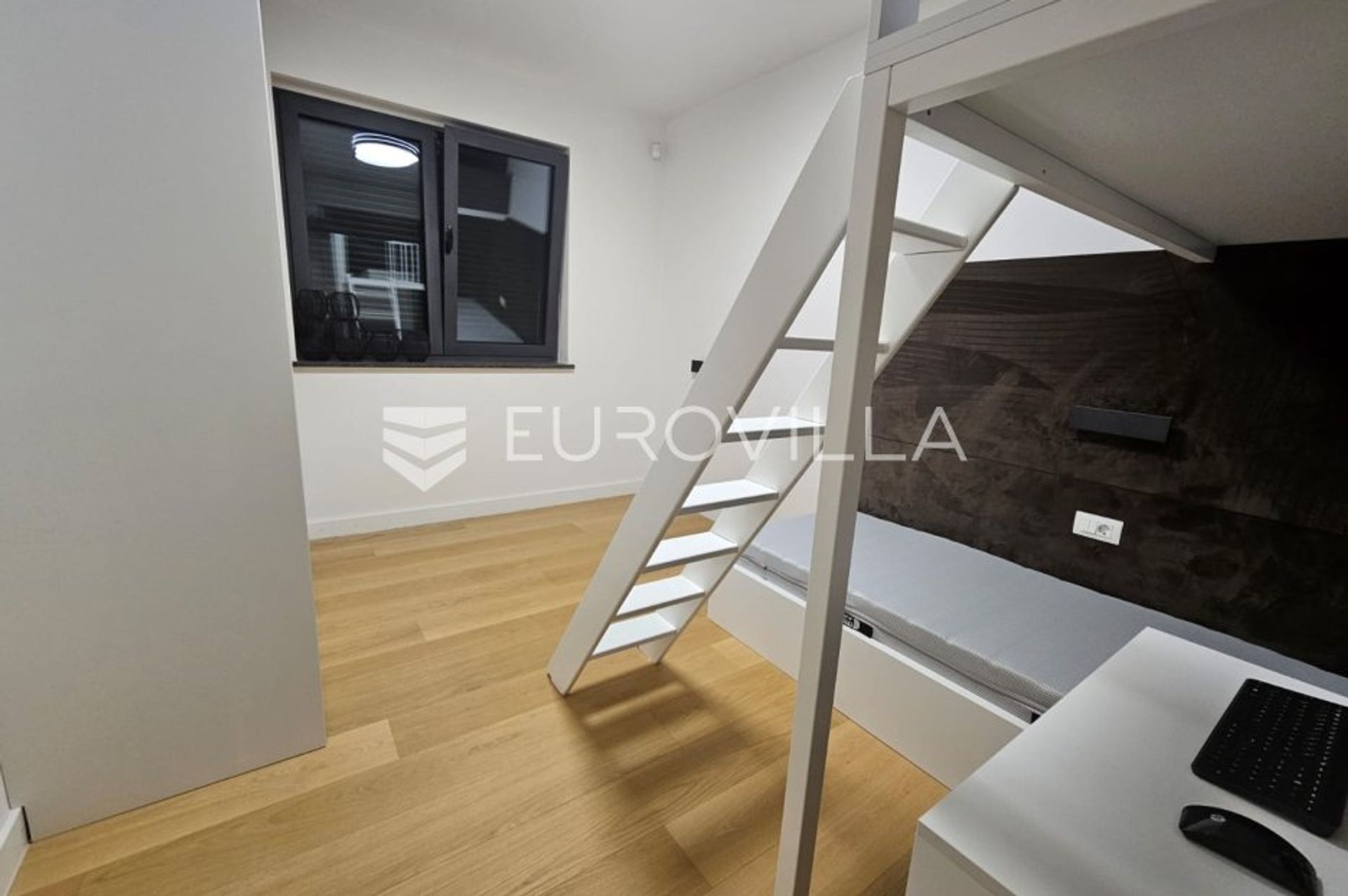 Condominium dans Rijeka, Primorsko-goranska županija 12389803