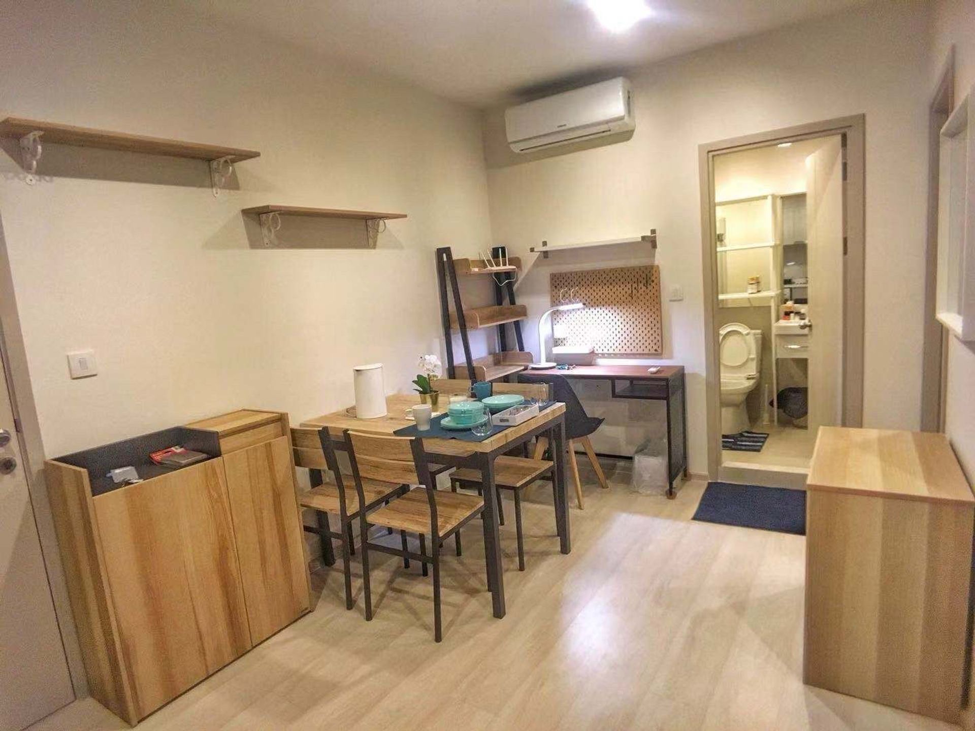 Condominium in Phra Khanong, Krung Thep Maha Nakhon 12389899