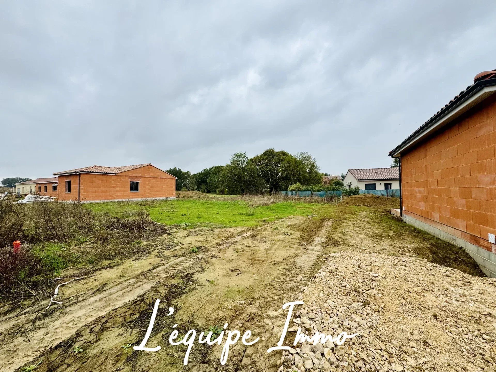 ארץ ב Merville, Haute-Garonne 12390904