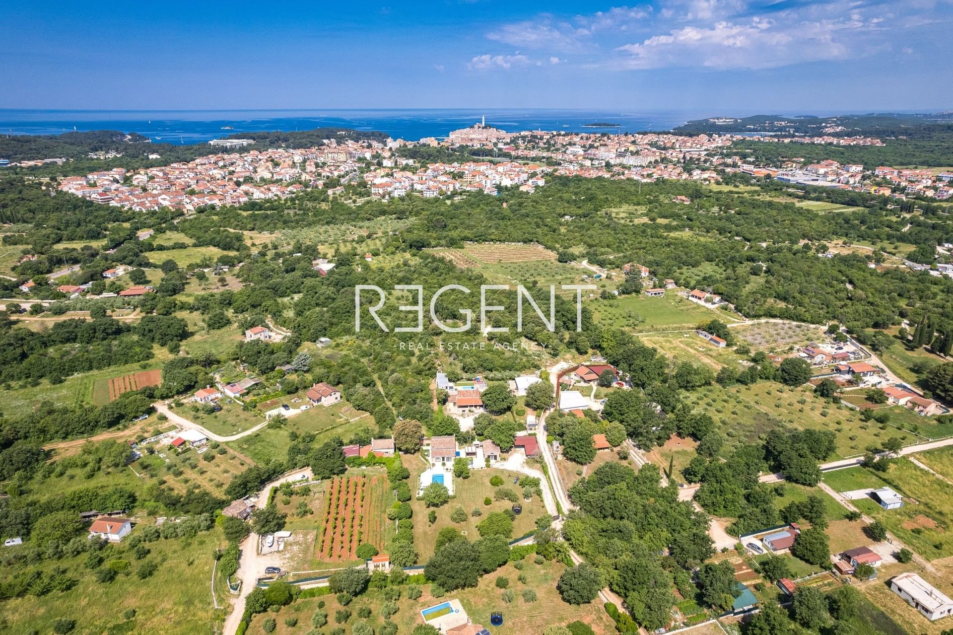 房子 在 Rovinj, Istarska županija 12392299