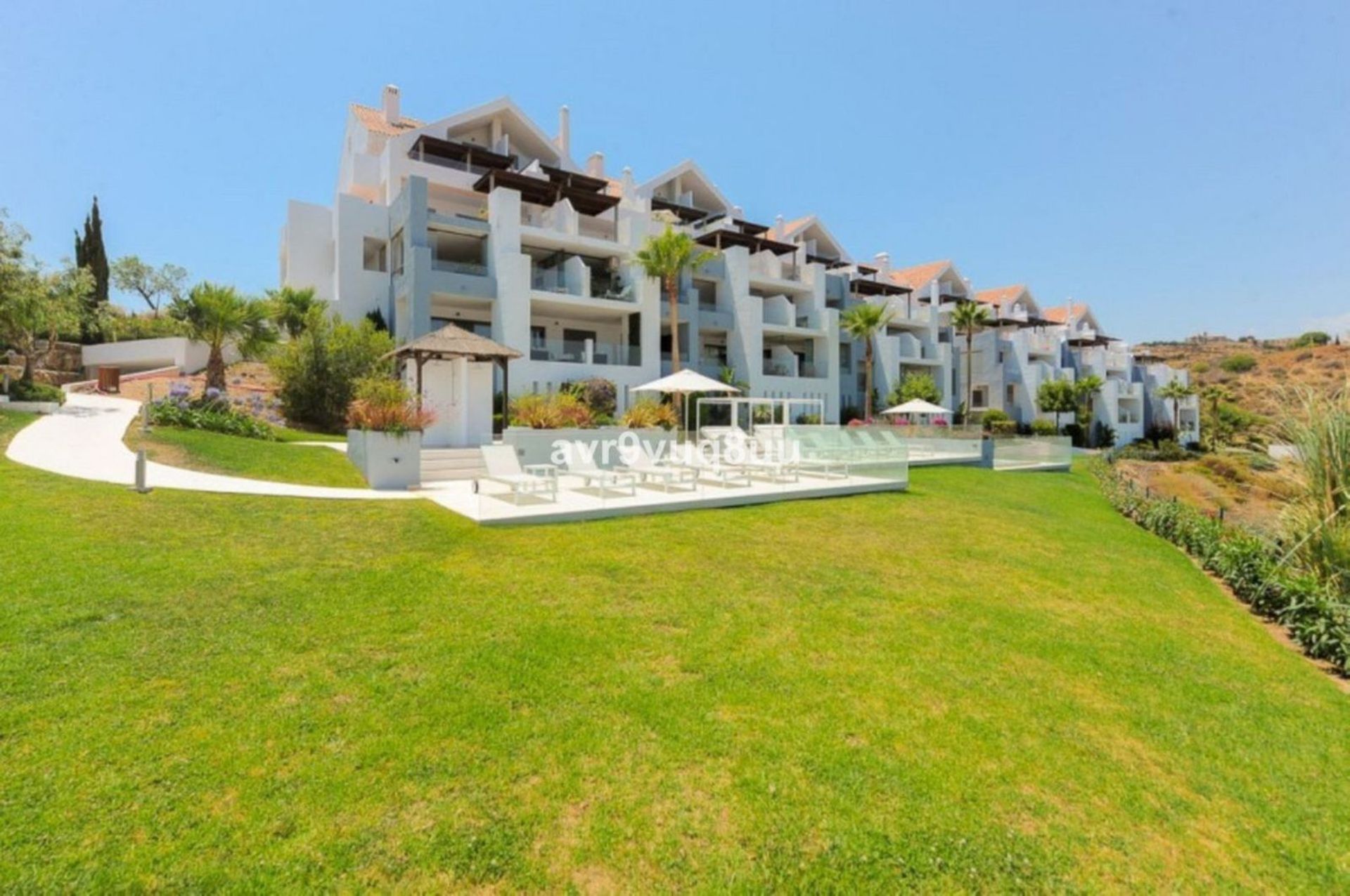 Condominium in Fuengirola, Andalusia 12392830