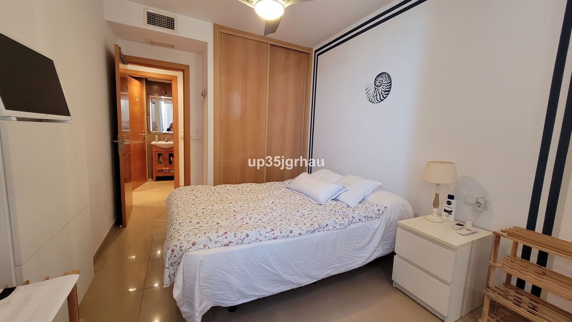 Condominium in Estepona, Andalucía 12393009