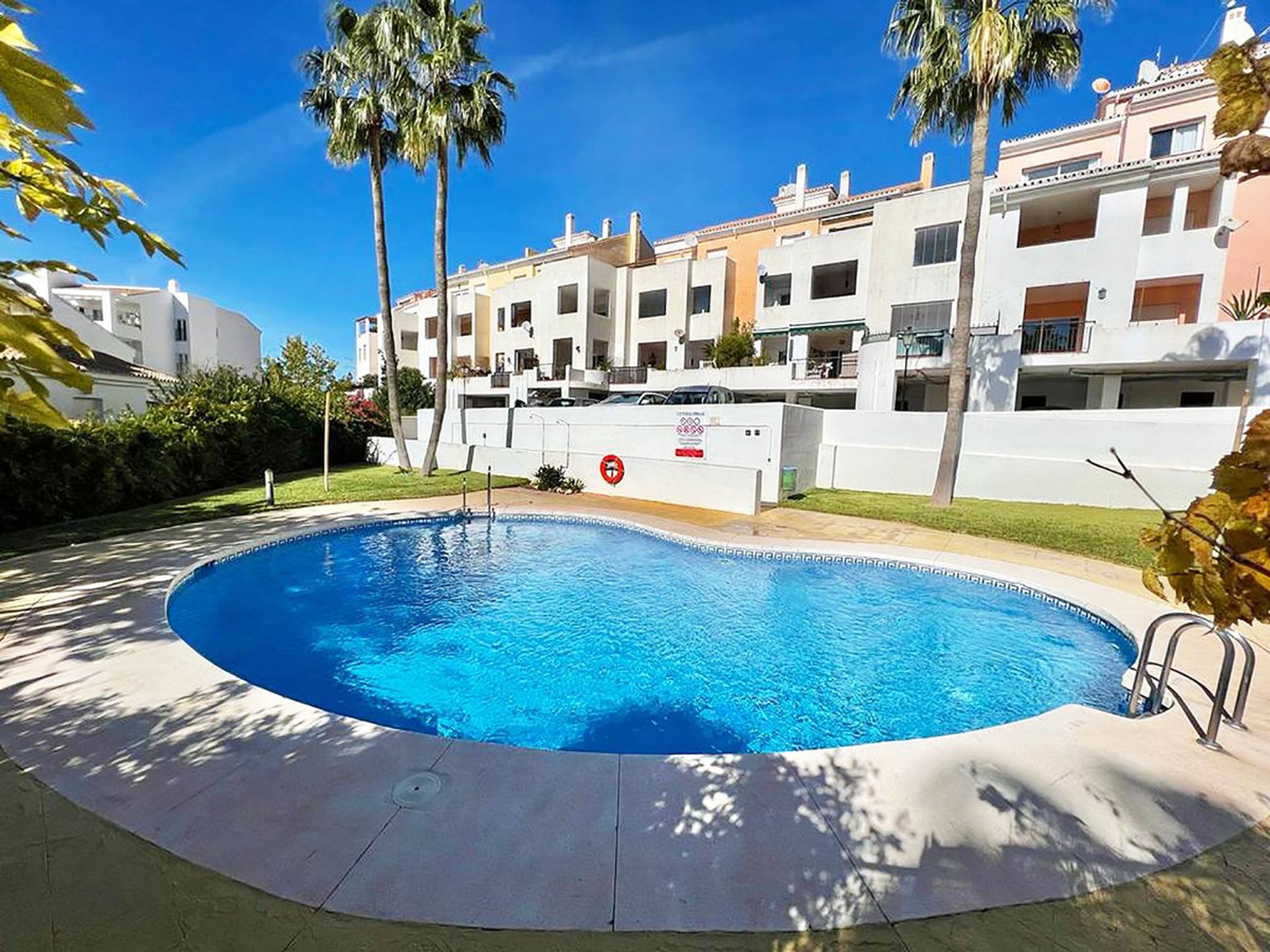 Condominium dans Alhaurín el Grande, Andalusia 12393696