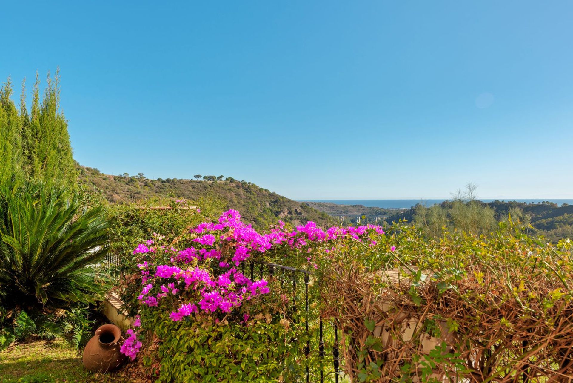 房子 在 Benahavís, Andalusia 12393784