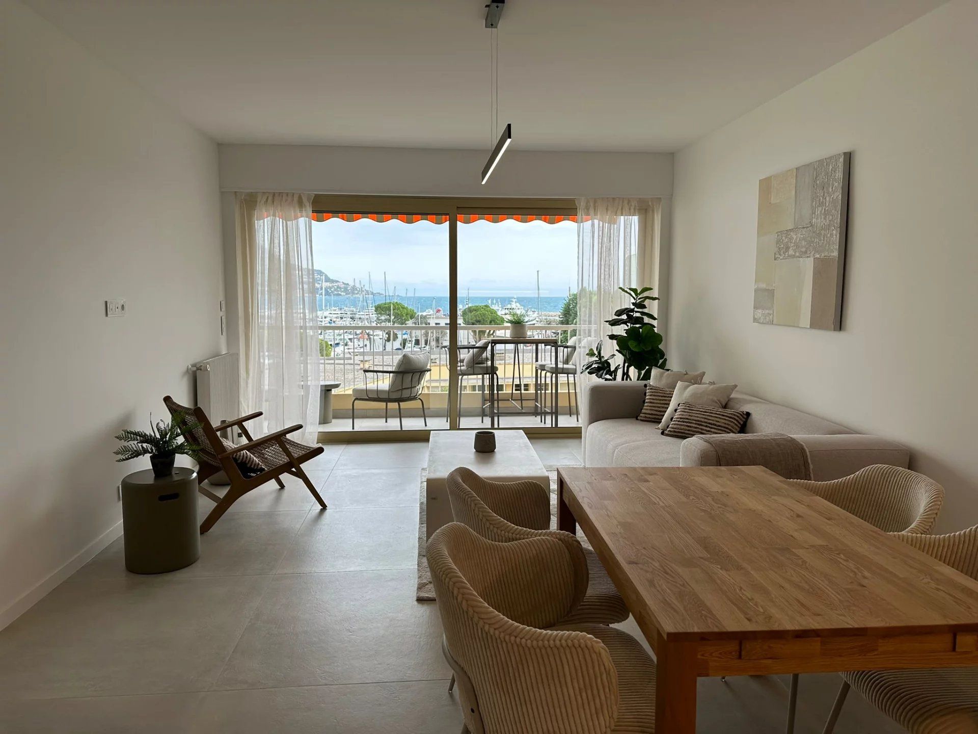 Condominio nel Beaulieu-sur-Mer, Provenza-Alpi-Costa Azzurra 12393896