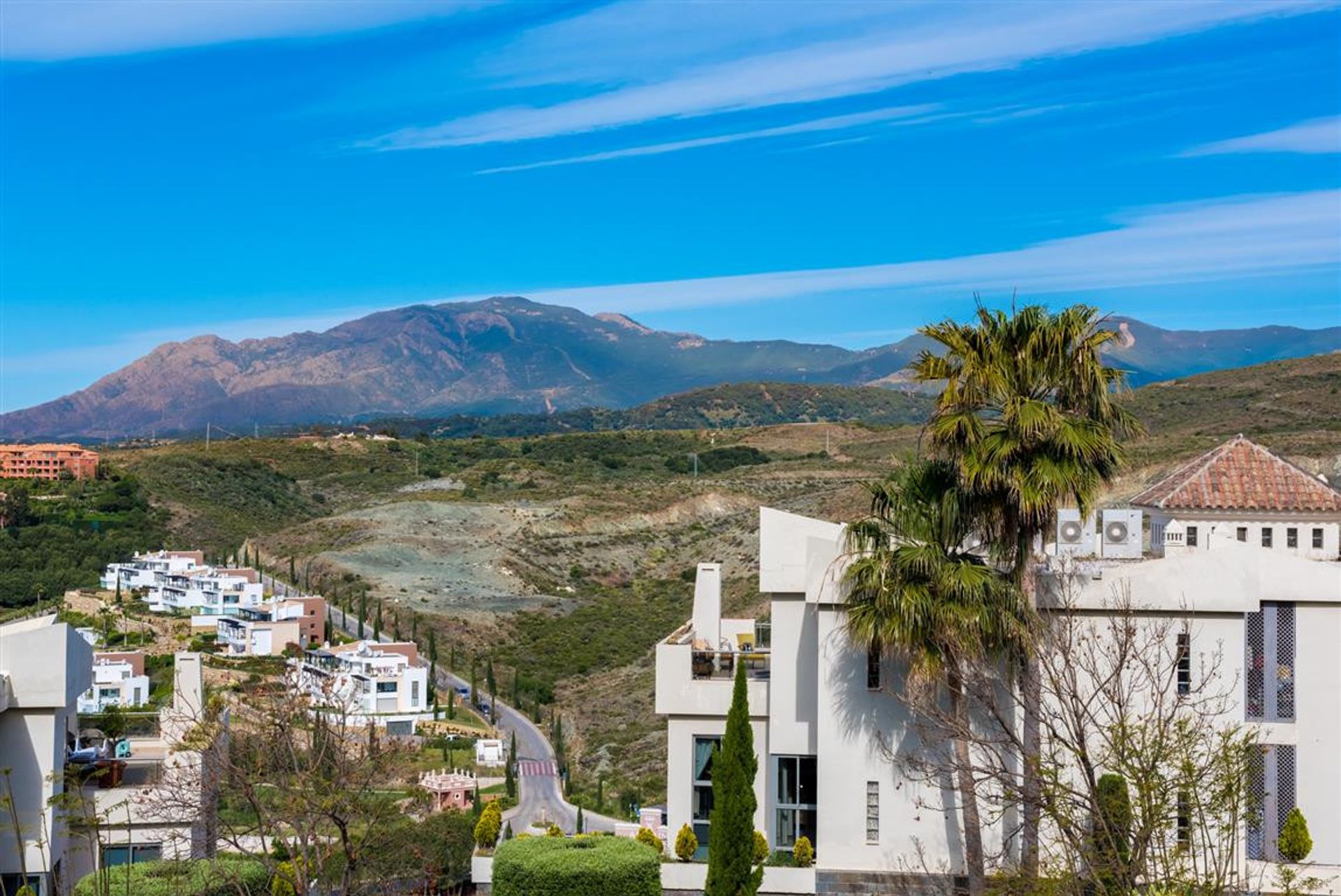 Condominium in Benahavís, Andalucía 12393911