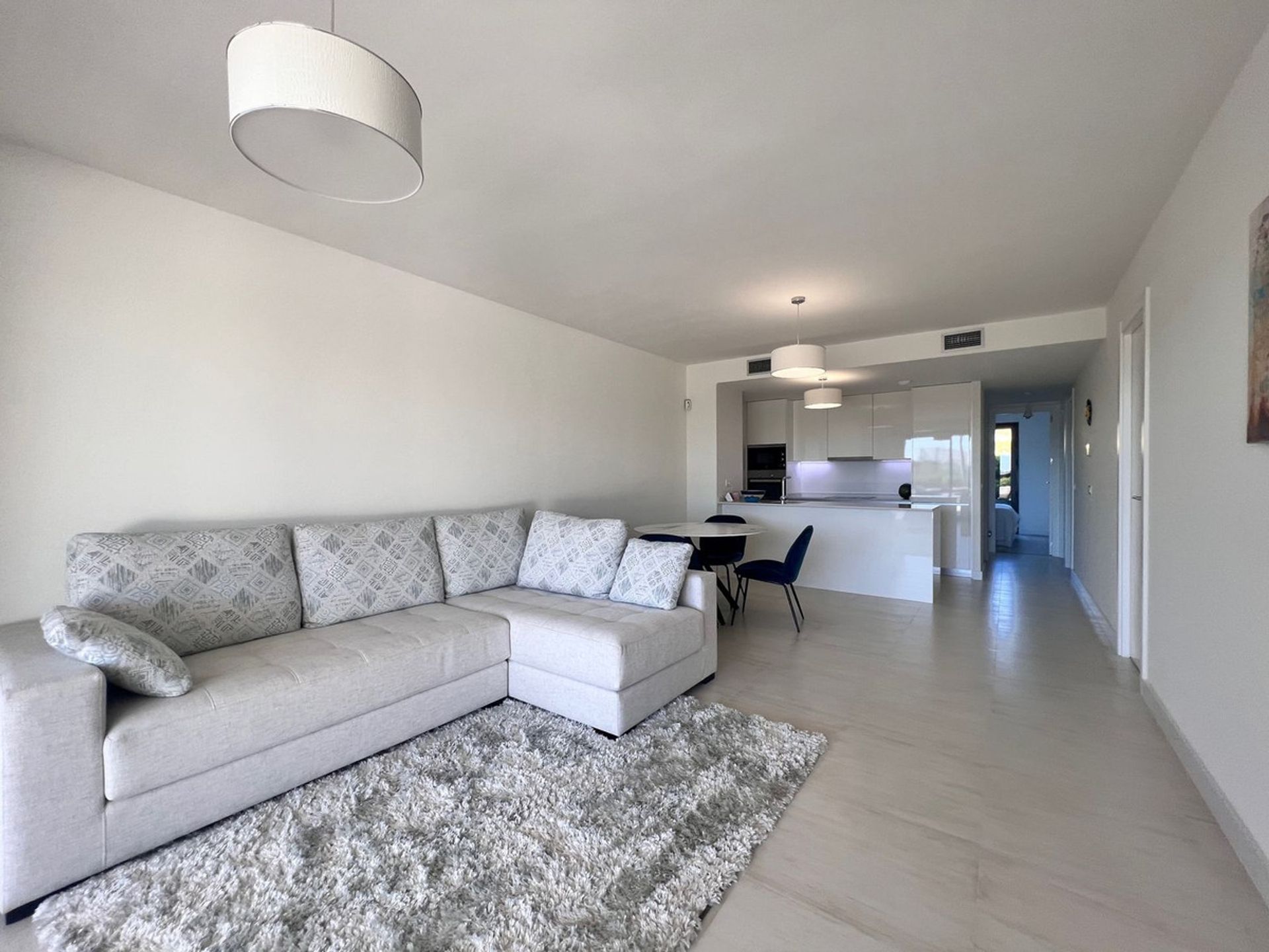 Condominium in Estepona, Andalusia 12394463