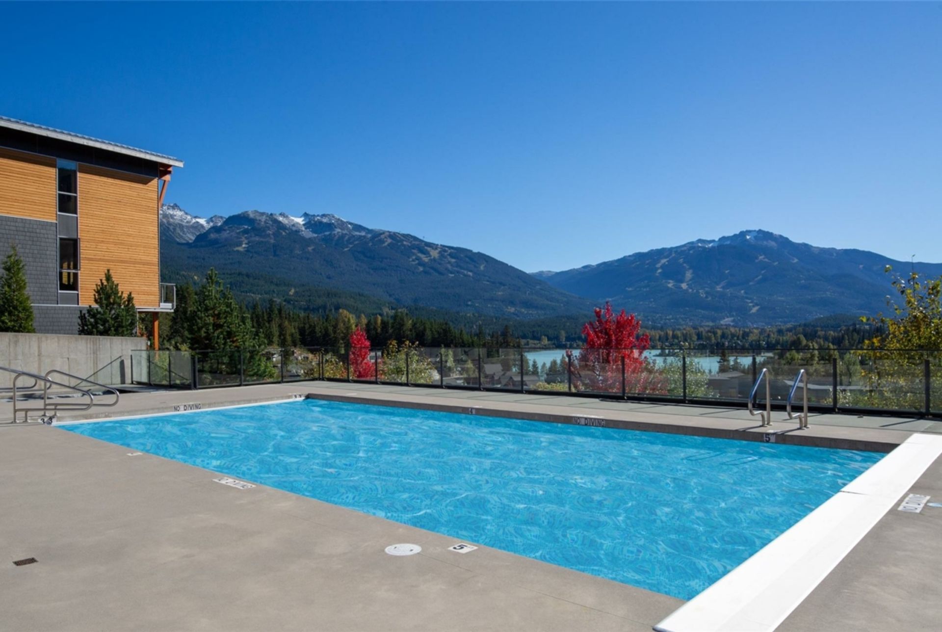 Land i Whistler, British Columbia 12394702