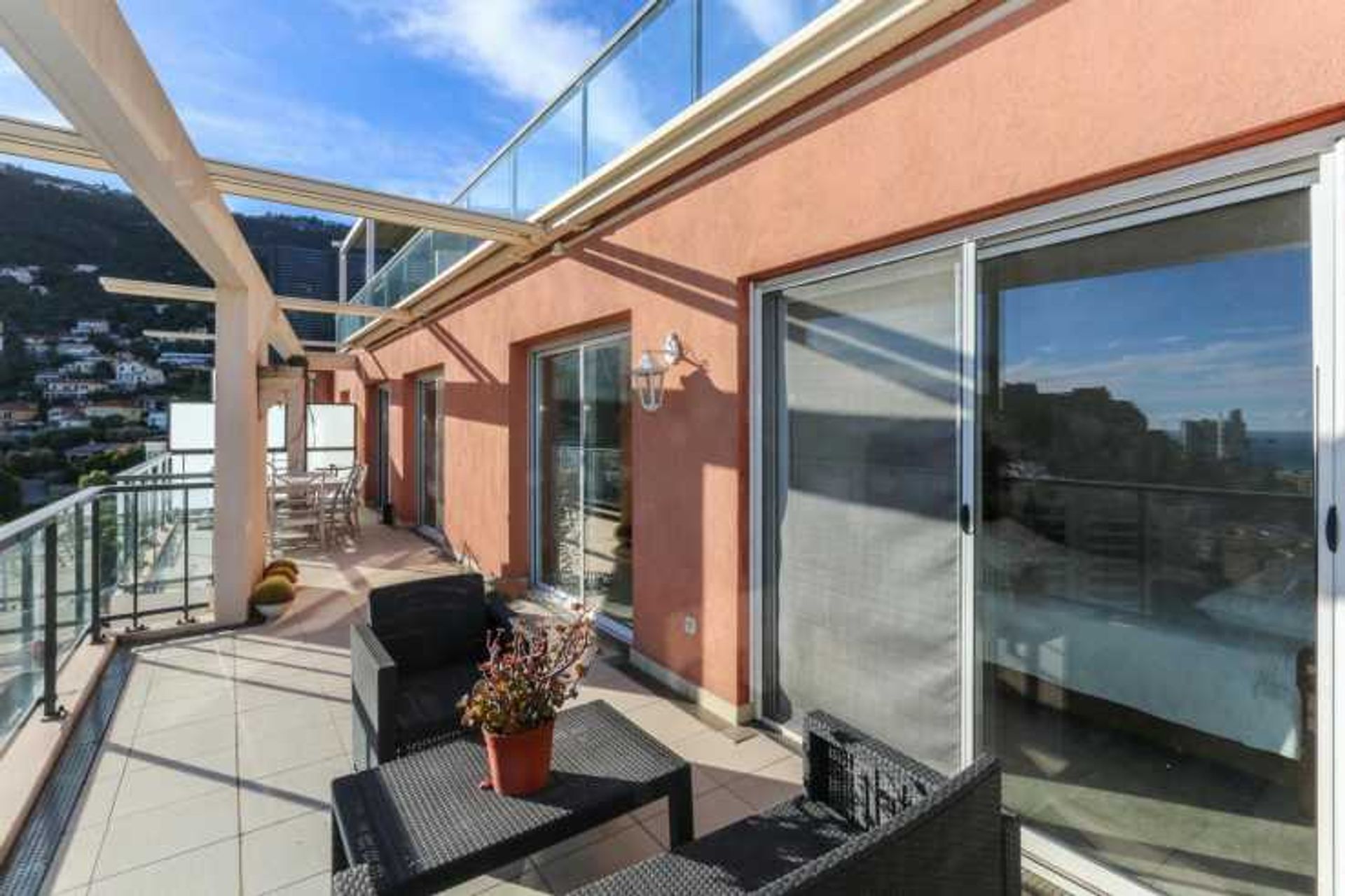 Condominium dans Beausoleil, Provence-Alpes-Côte d'Azur 12394739