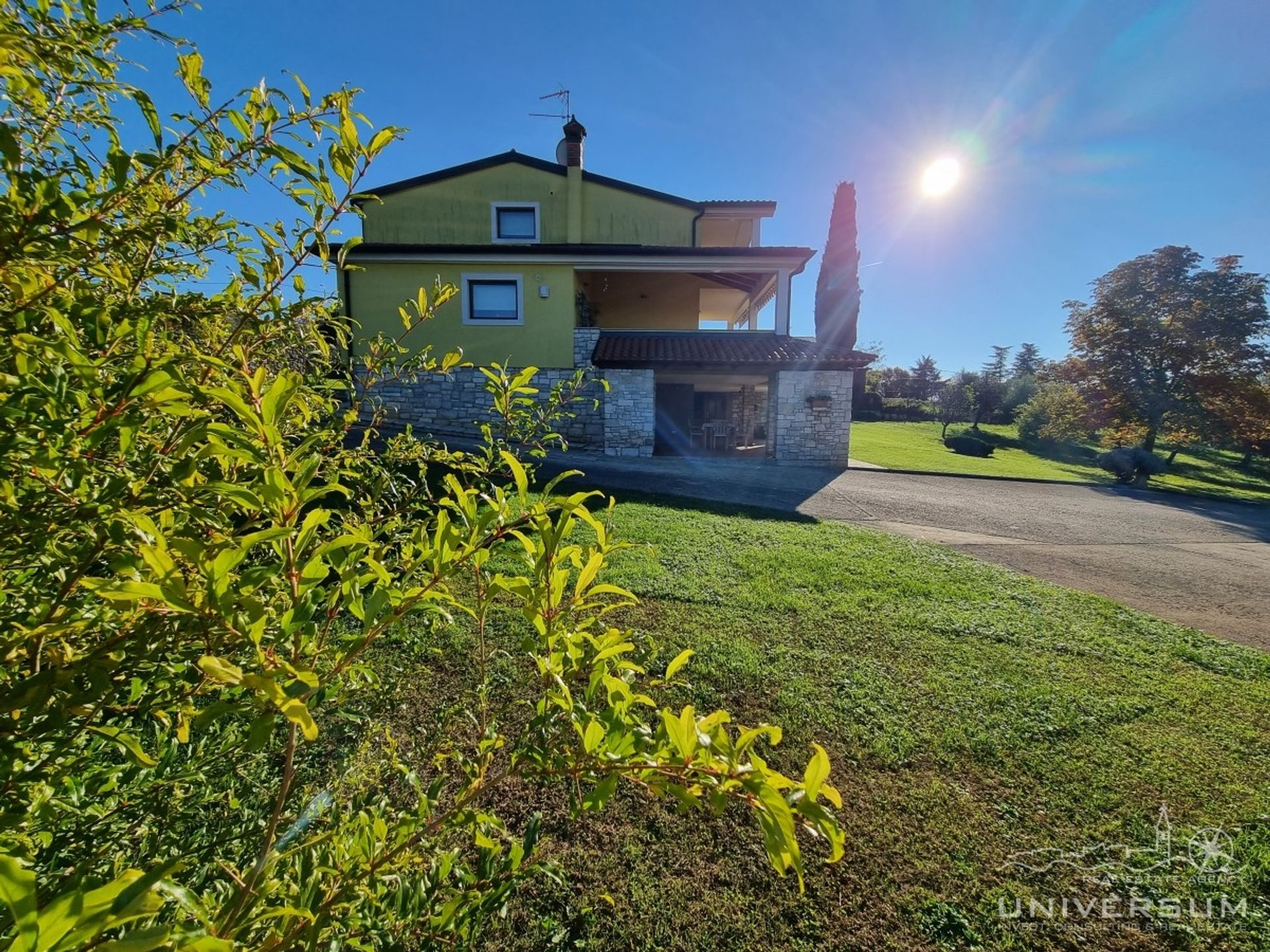 House in Brtonigla, Istria County 12395439