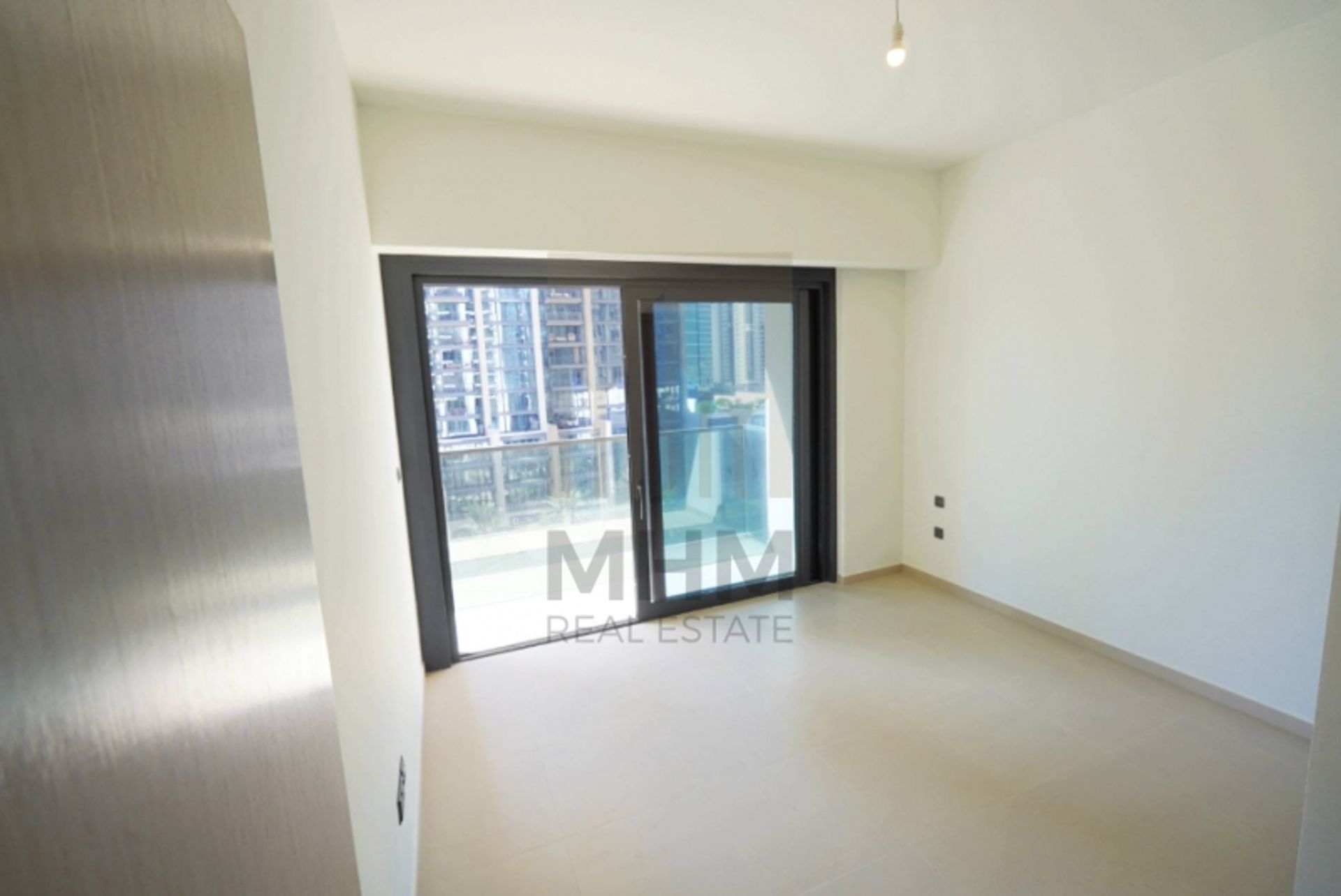 Condominium in Dubai, Dubai 12396166