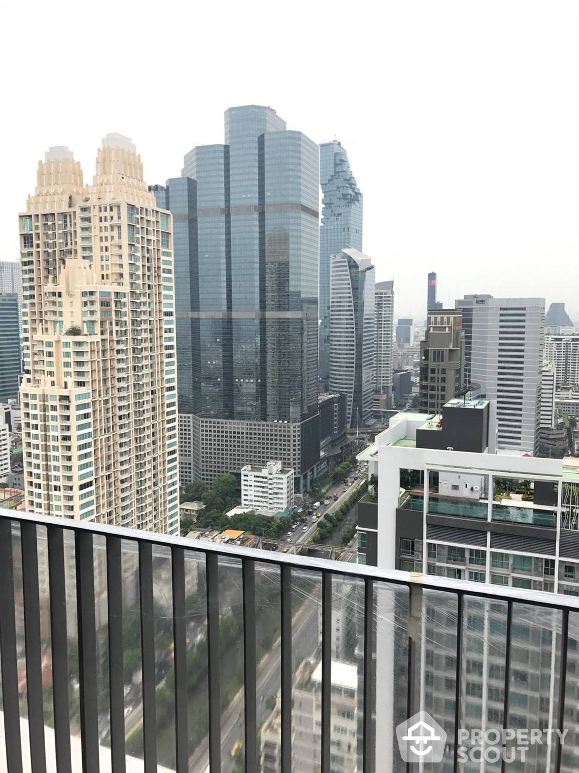 Kondominium dalam Sathon, Krung Thep Maha Nakhon 12398622