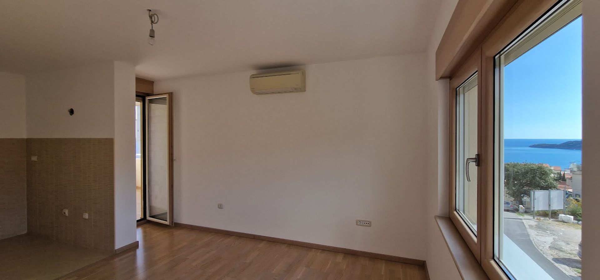 Condominium in Budva, Budva 12398719