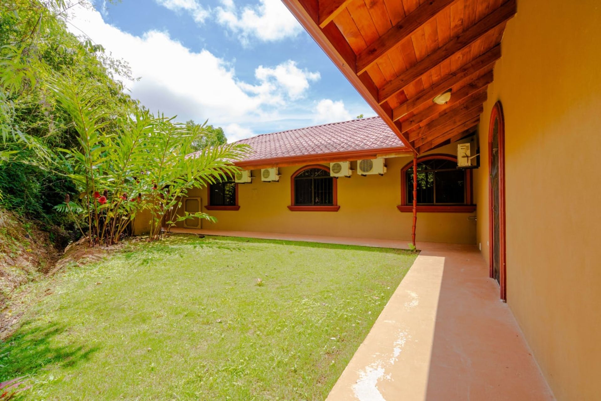 Huis in Savegre de Aguirre, Puntarenas Province 12399212