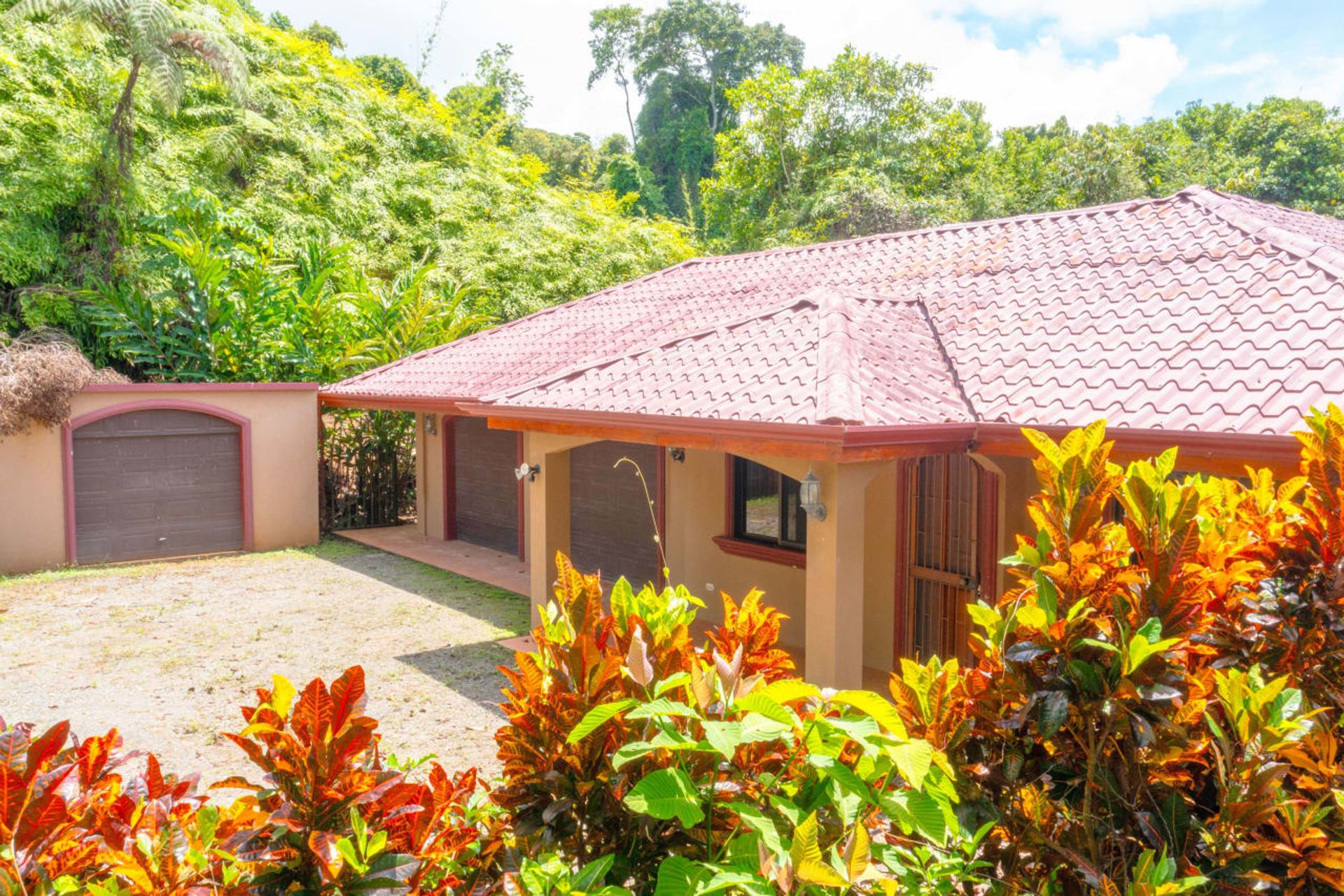 Huis in Savegre de Aguirre, Puntarenas Province 12399212