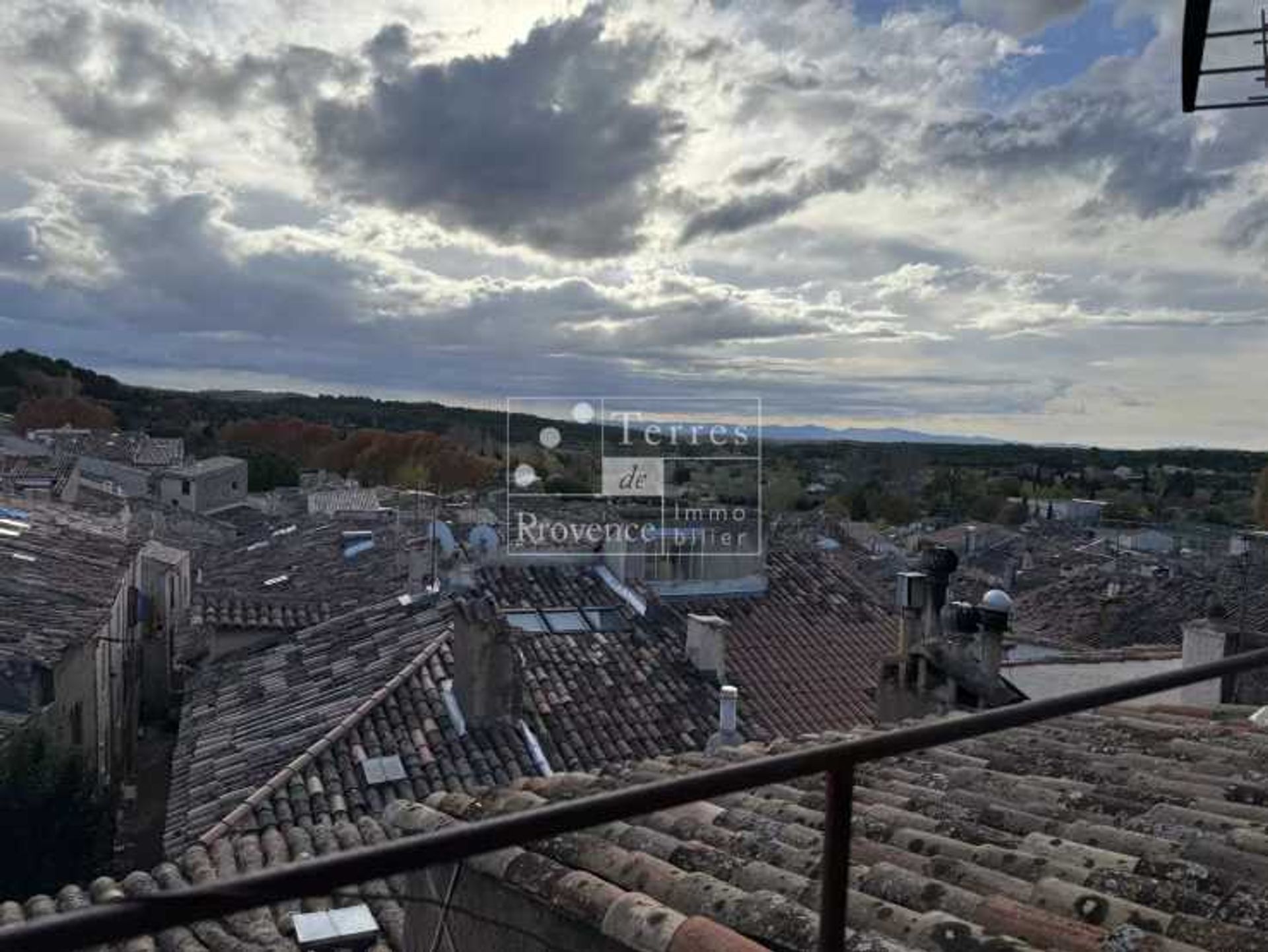 Hus i Aups, Provence-Alpes-Côte d'Azur 12399880