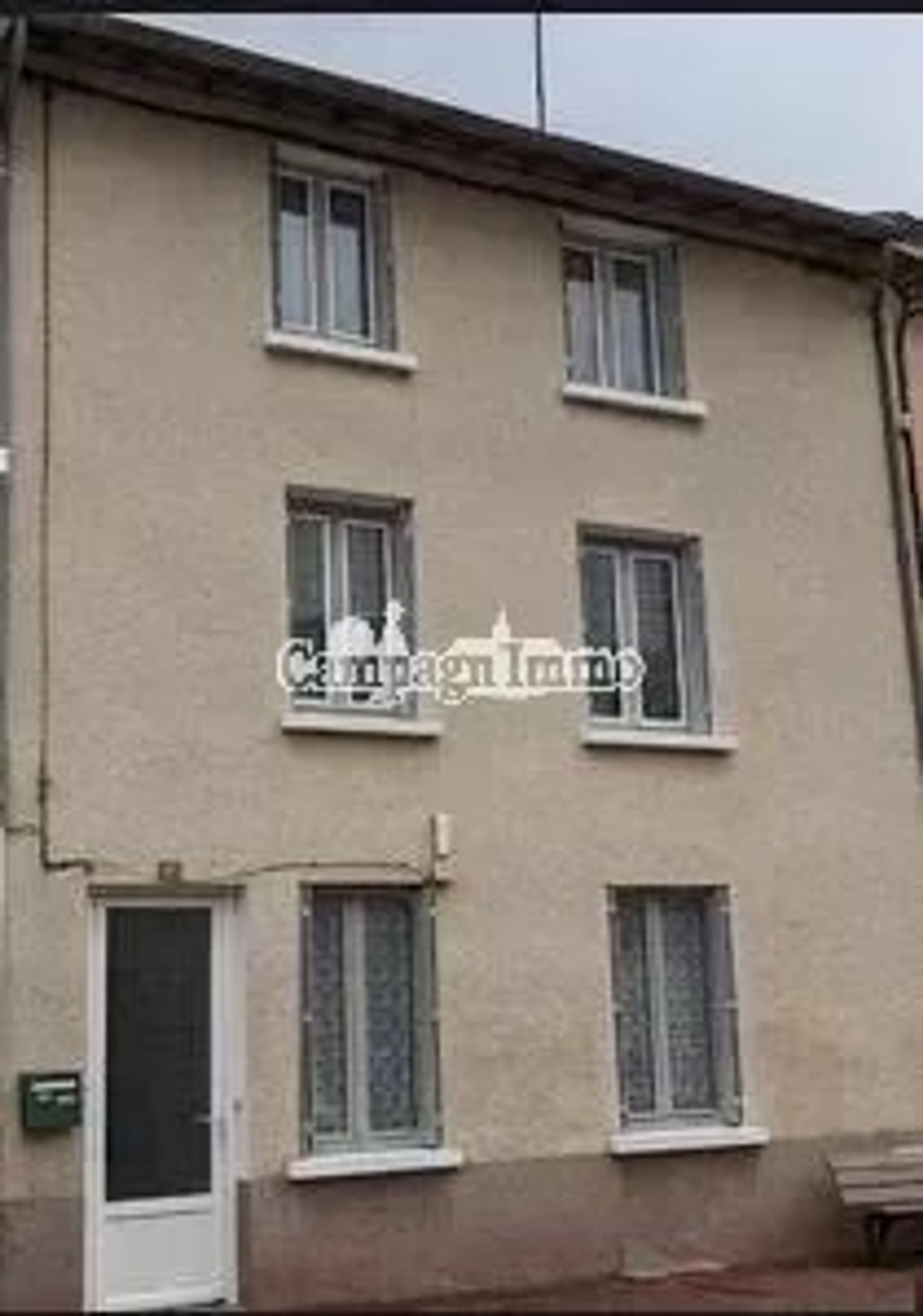 Hus i Villechenève, Auvergne-Rhône-Alpes 12400173