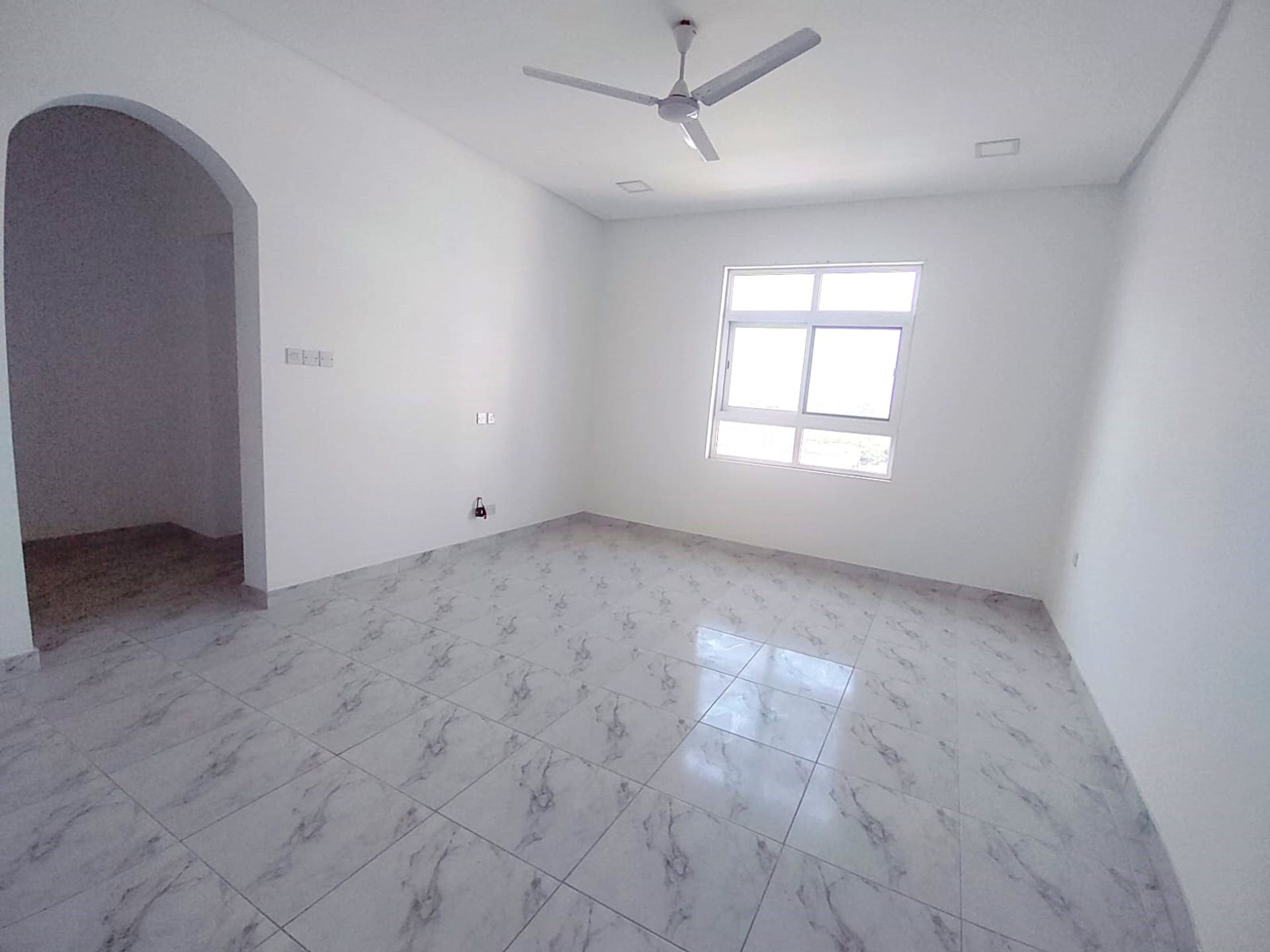 Condominio en Jidd Hafs, Al ‘Āşimah 12400273