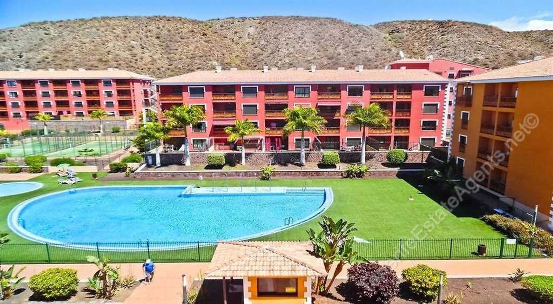 Condominio nel Los Cristianos, isole Canarie 12401515