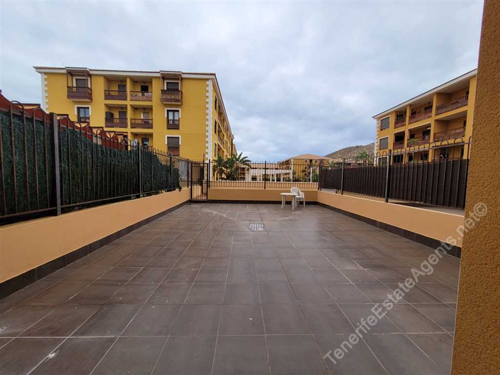 Condominio nel Los Cristianos, isole Canarie 12401515