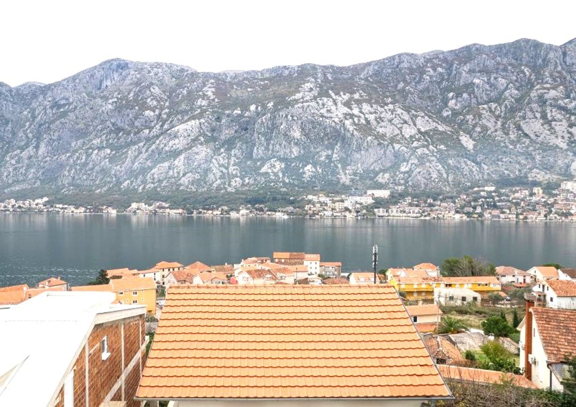 房子 在 Kotor, Kotor Municipality 12402340