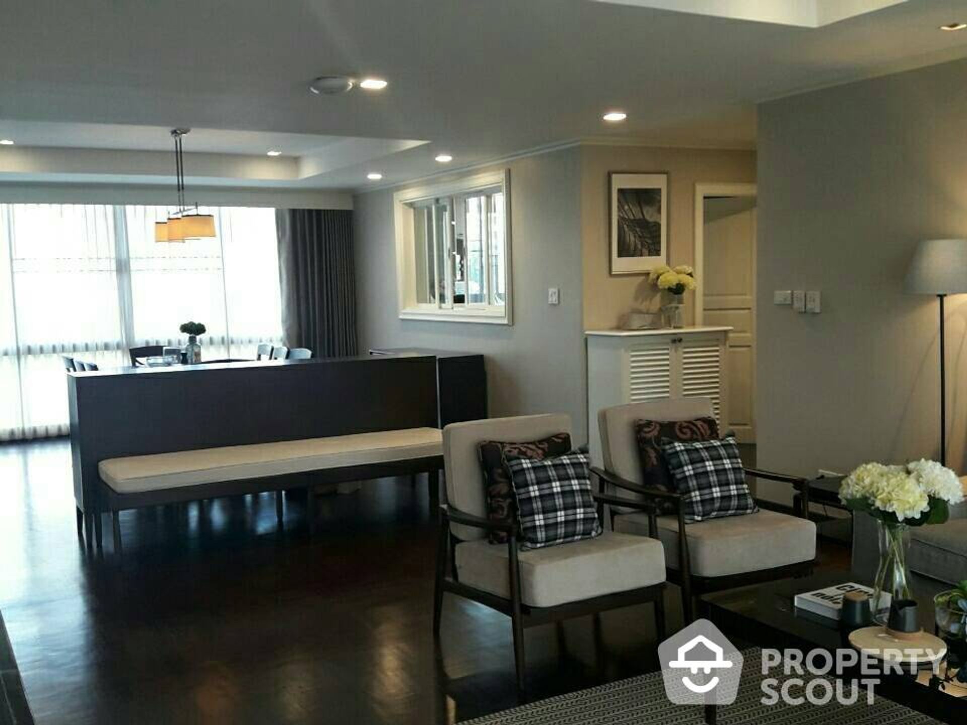 Condominium in Pathum Wan, Krung Thep Maha Nakhon 12403642