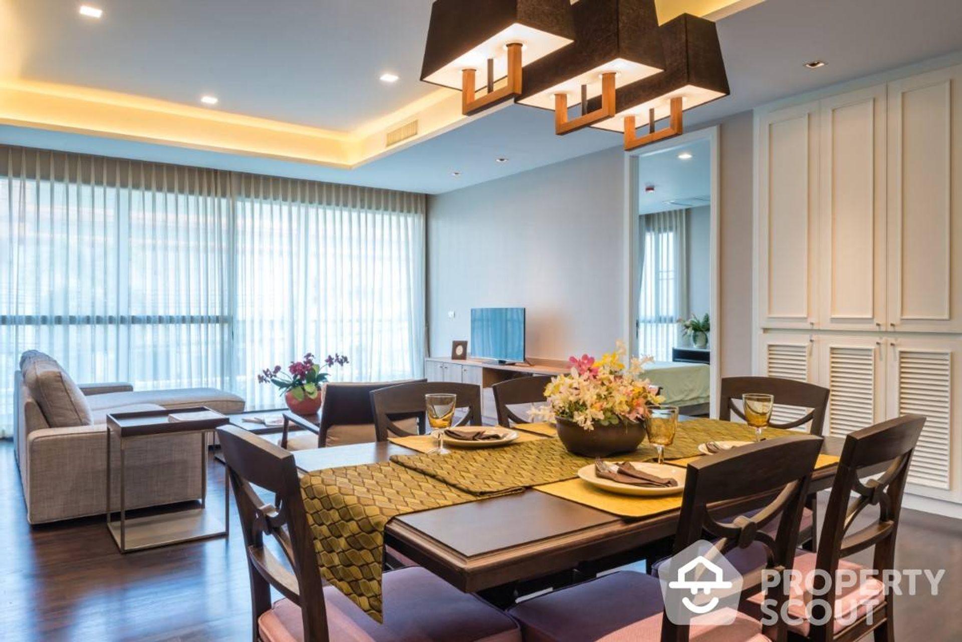 Condominium in Pathum Wan, Krung Thep Maha Nakhon 12403644