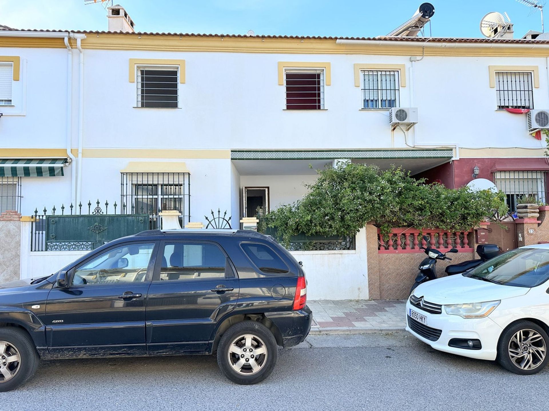 Huis in Alhaurín de la Torre, Andalusia 12404205